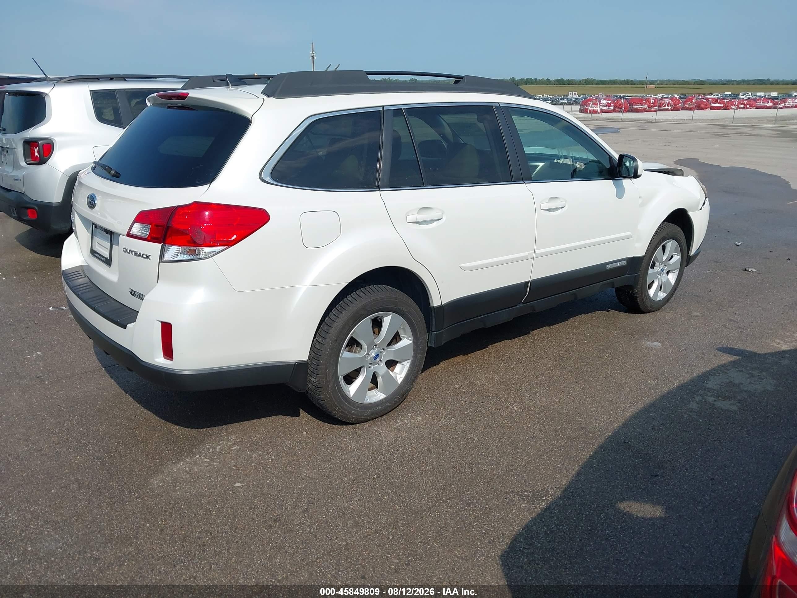 2012 Subaru Outback 2.5i Limited White vin: 4S4BRCLCXC3249717