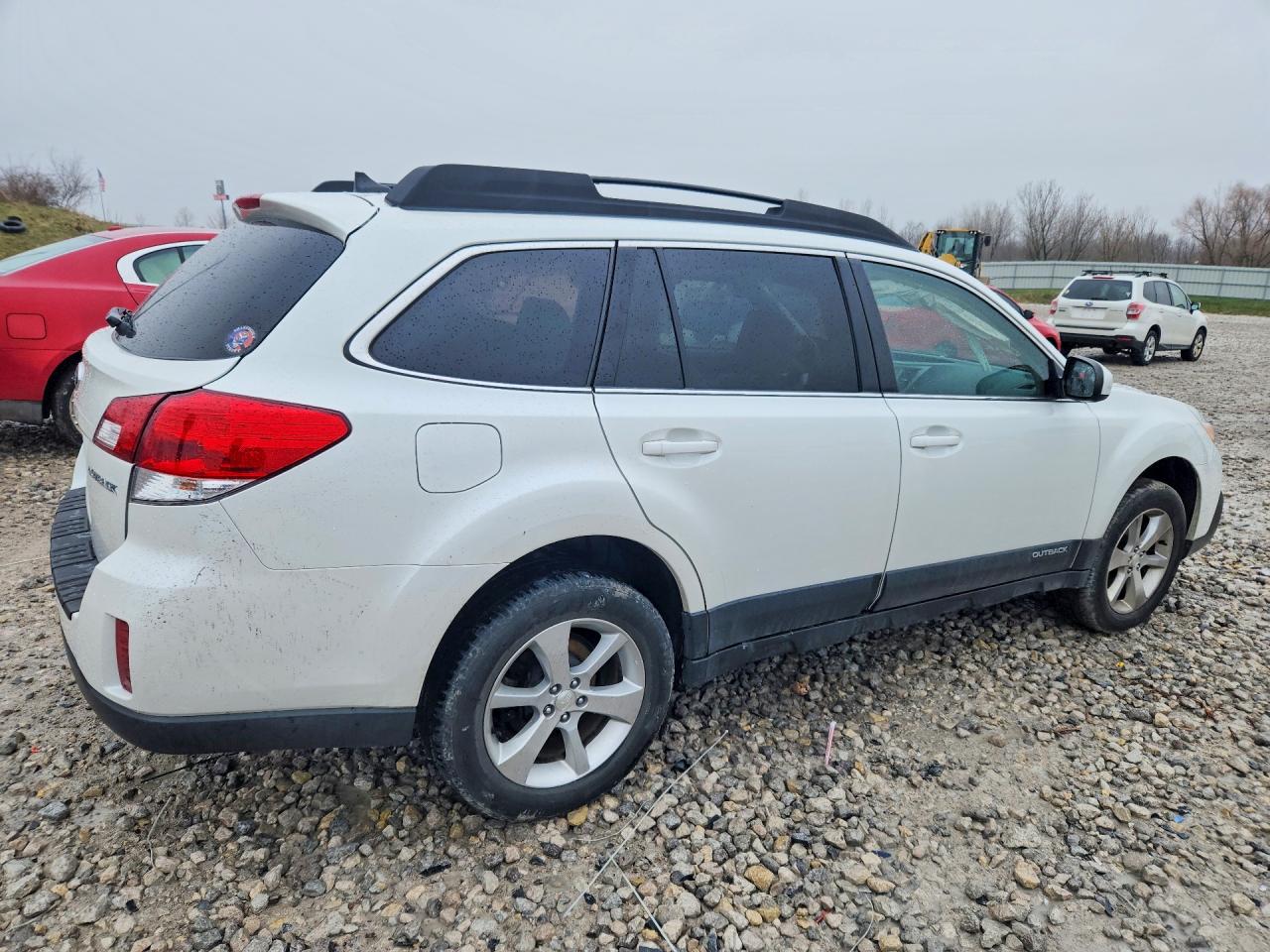 2013 Subaru Outback 2.5i Limited White vin: 4S4BRCLCXD3234166