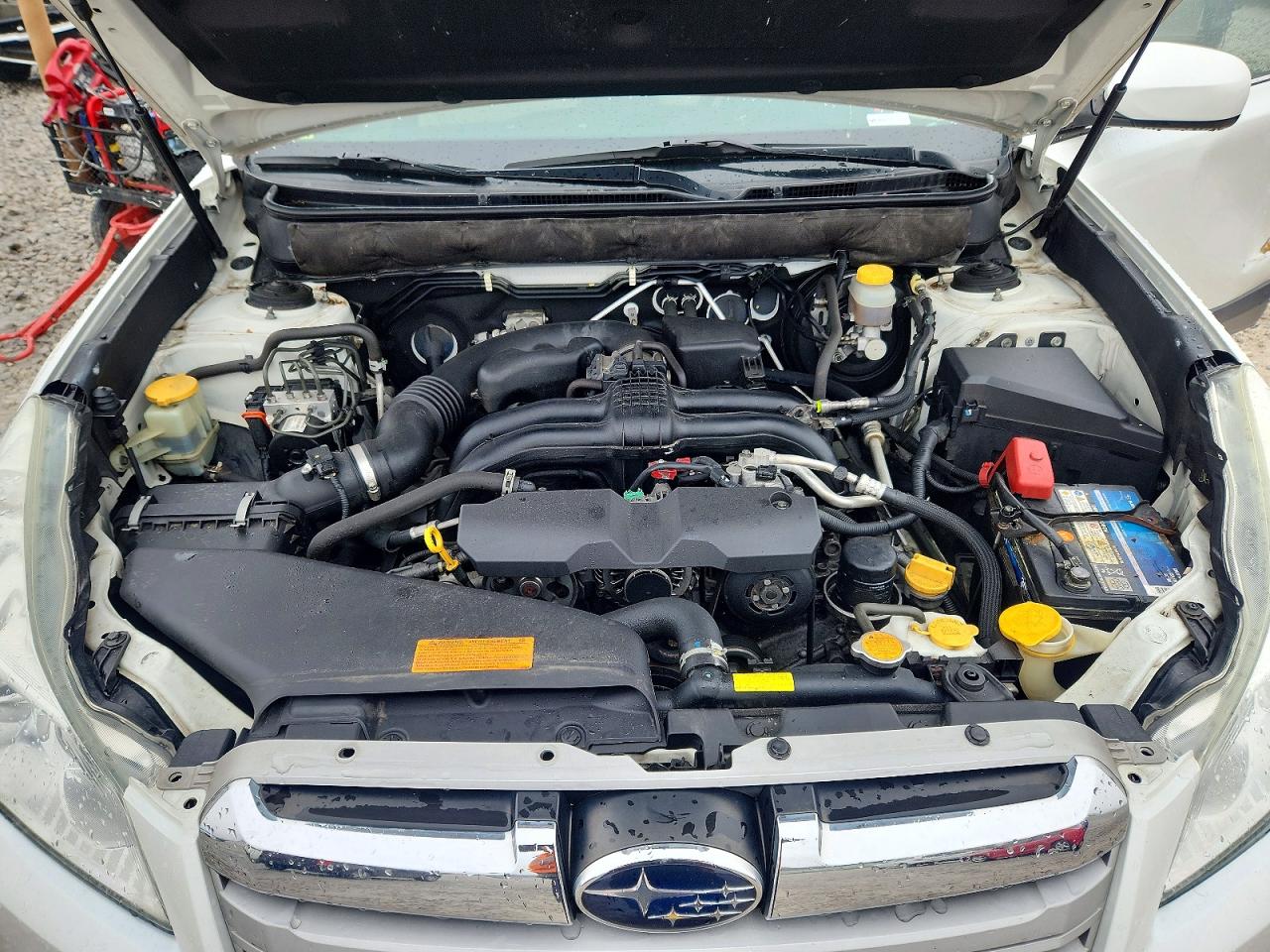 2013 Subaru Outback 2.5i Limited White vin: 4S4BRCLCXD3234166
