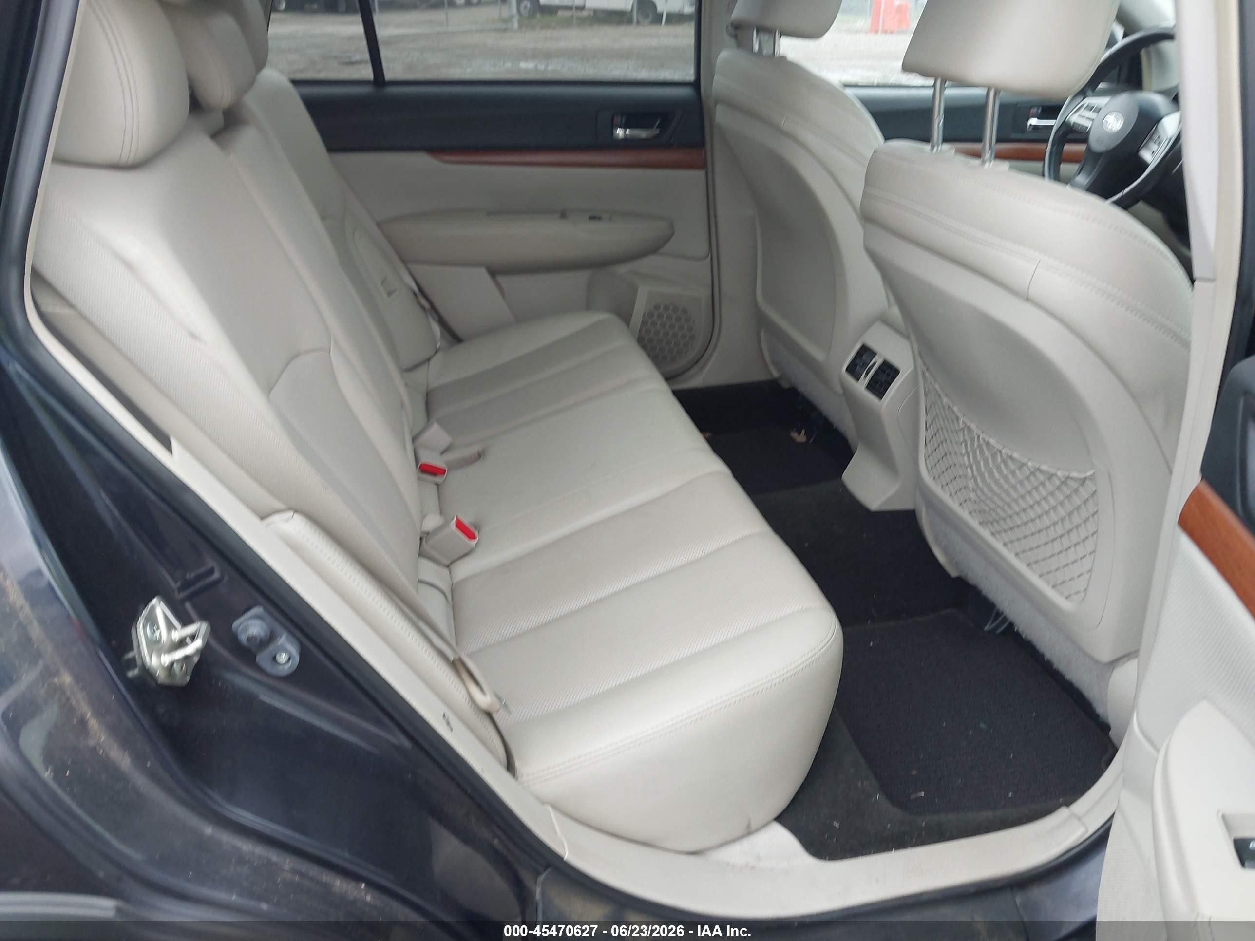 2013 Subaru Outback 2.5i Limited Синий vin: 4S4BRCLCXD3264137