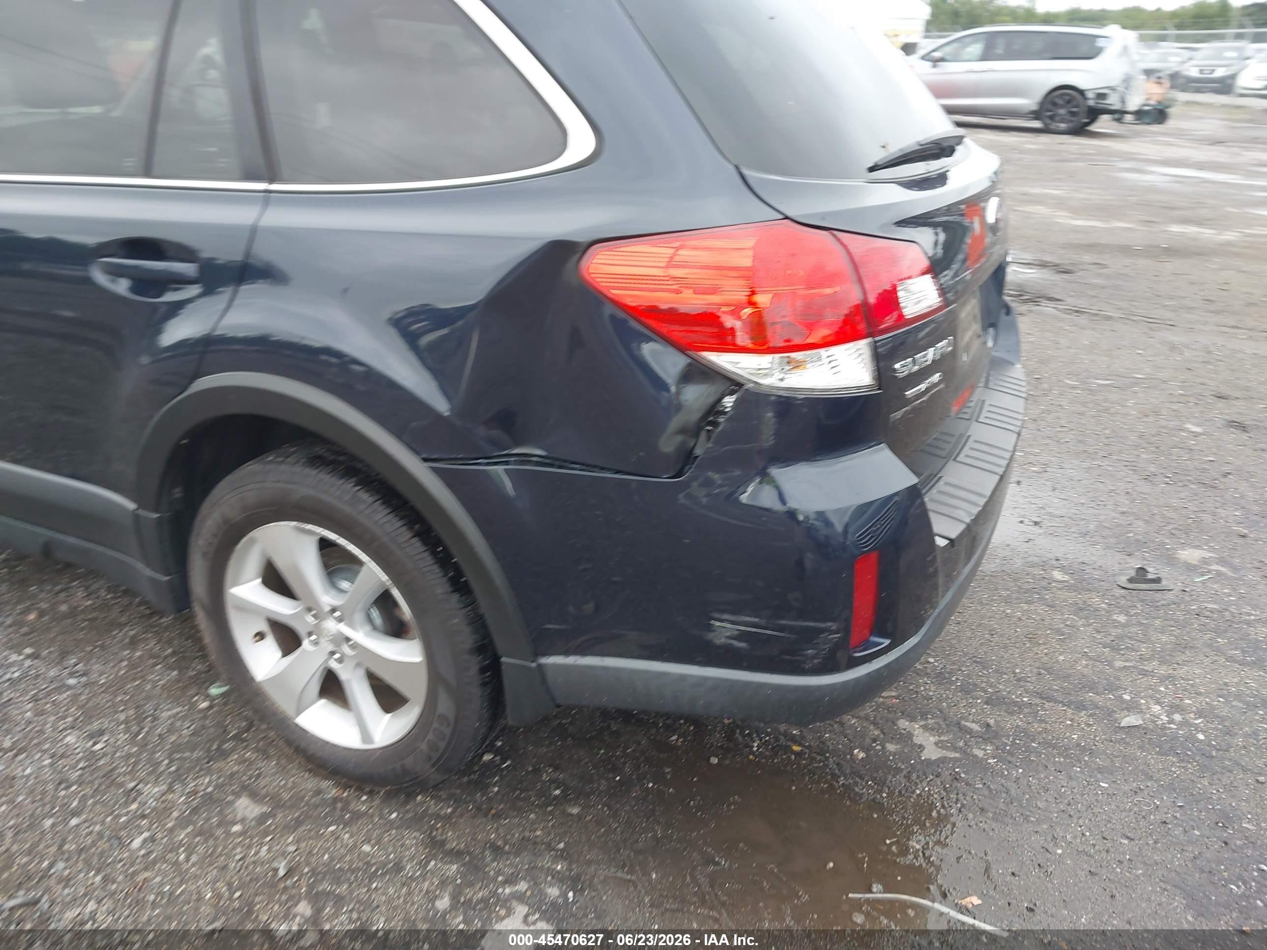 2013 Subaru Outback 2.5i Limited Синий vin: 4S4BRCLCXD3264137