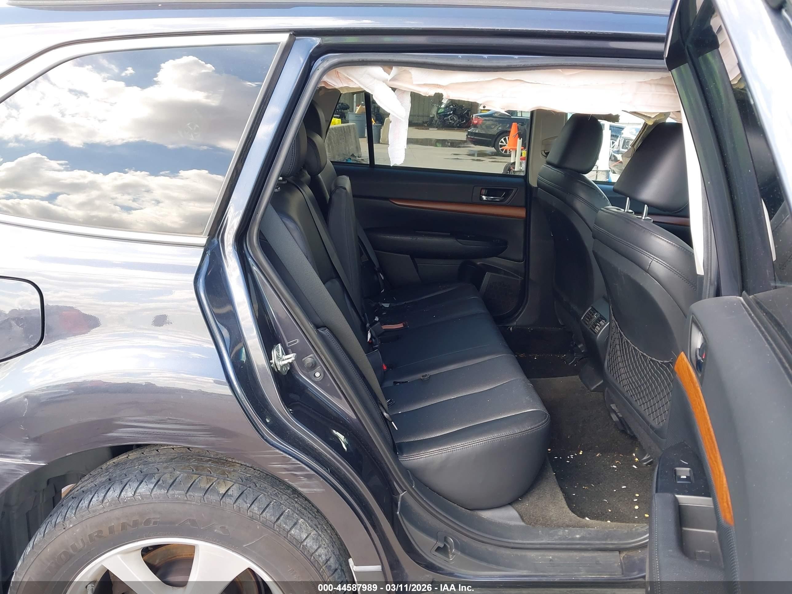 2013 Subaru Outback 2.5i Limited Gray vin: 4S4BRCLCXD3303339