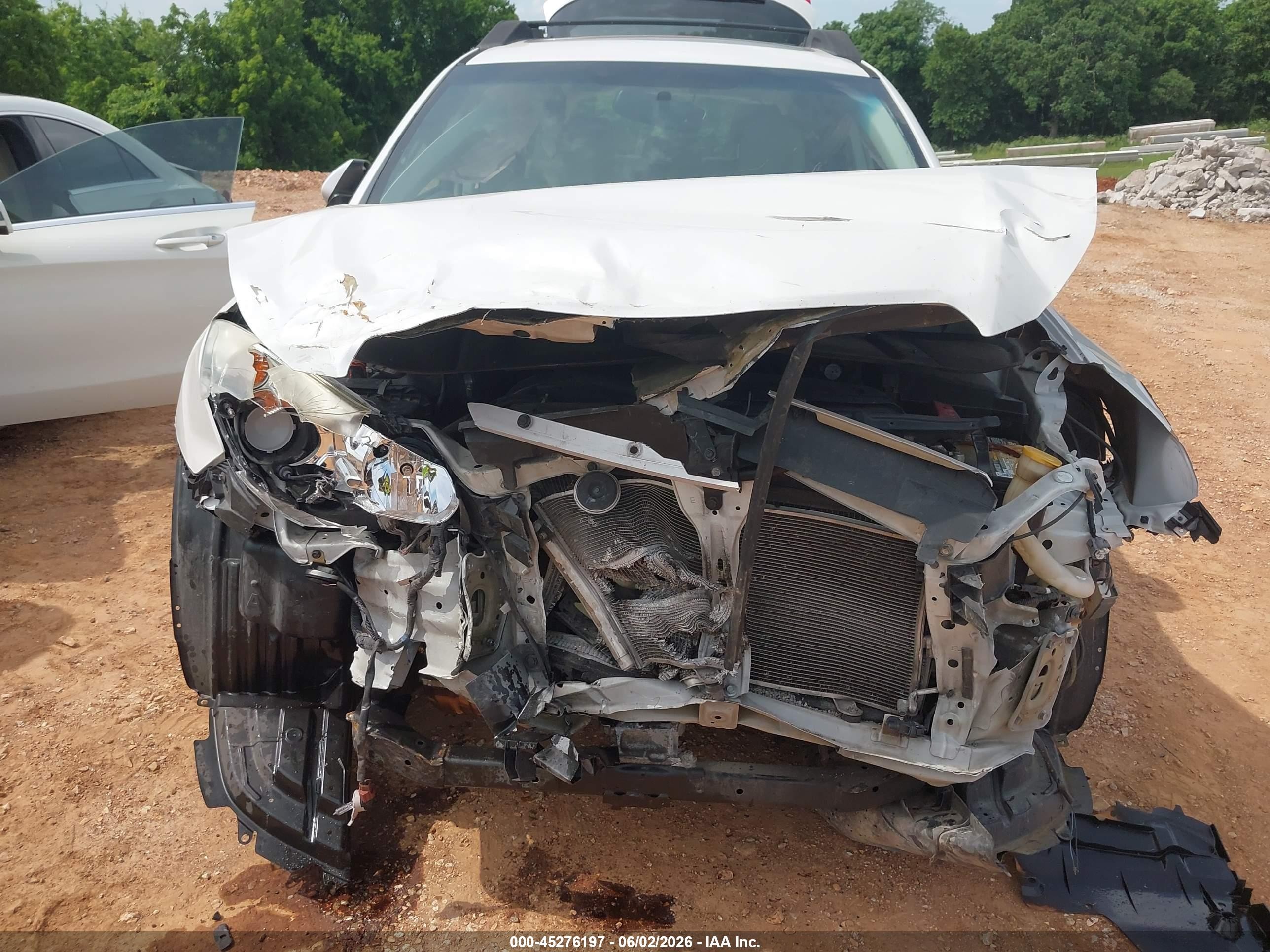 2014 Subaru Outback 2.5i Limited White vin: 4S4BRCLCXE3262373