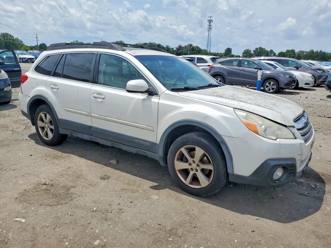 2014 Subaru Outback 2.5i Limited Белый vin: 4S4BRCMC1E3326010