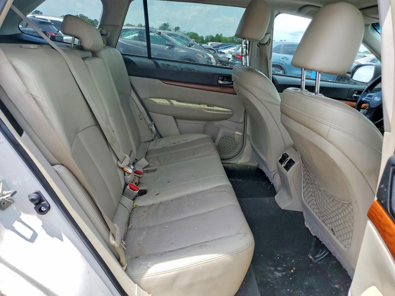 2014 Subaru Outback 2.5i Limited Белый vin: 4S4BRCMC1E3326010