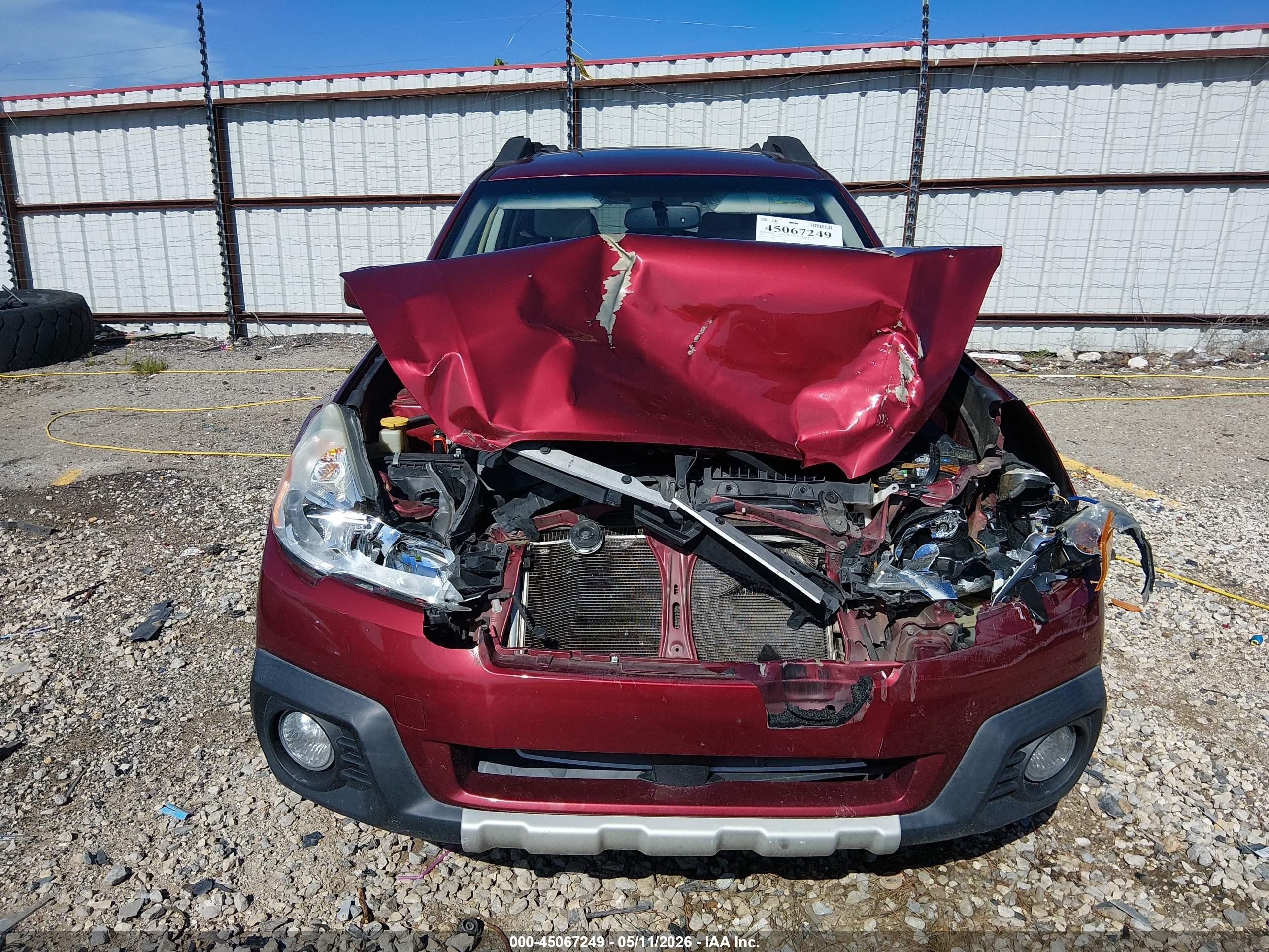 2014 Subaru Outback 2.5i Limited Red vin: 4S4BRCMC3E3230301