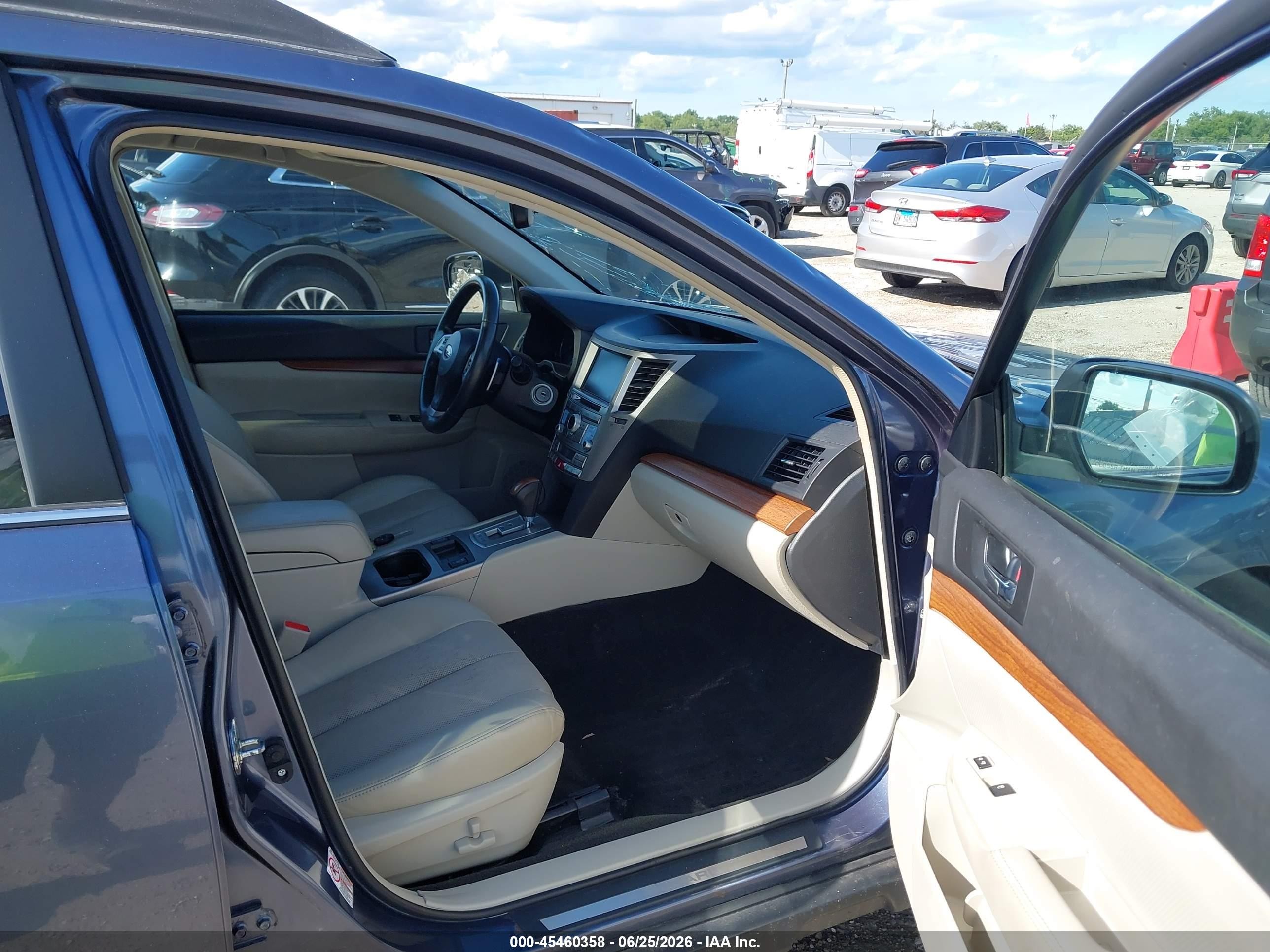 2014 Subaru Outback 2.5i Limited Blue vin: 4S4BRCMC5E3295814