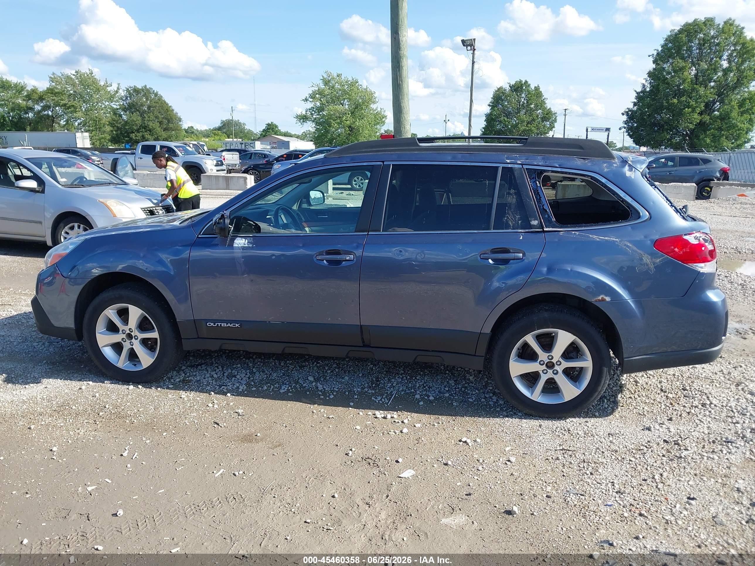 2014 Subaru Outback 2.5i Limited Blue vin: 4S4BRCMC5E3295814