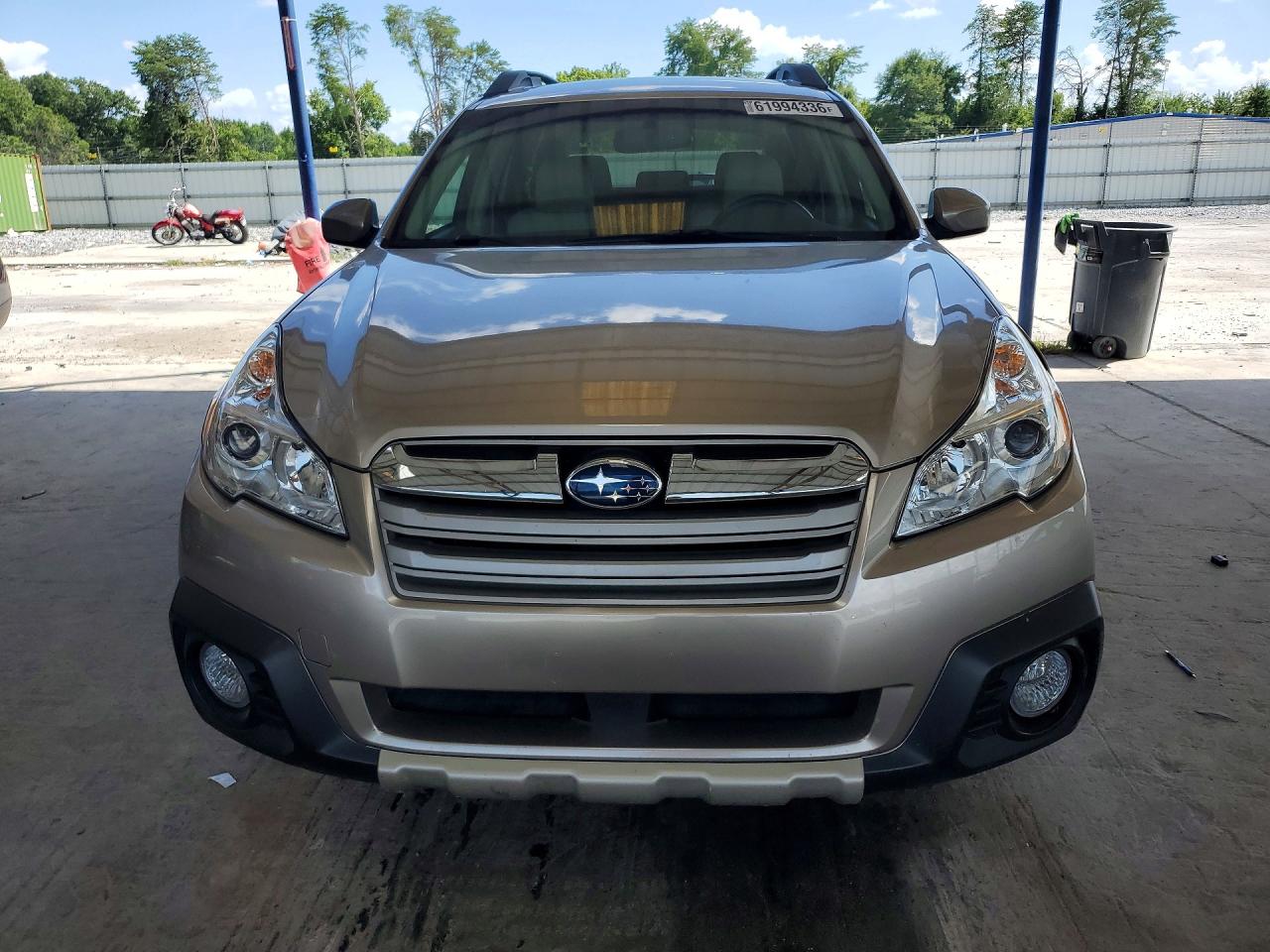 2014 Subaru Outback 2.5i Limited Серебряный vin: 4S4BRCMC7E3293823