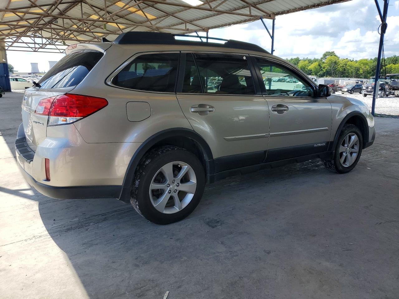 2014 Subaru Outback 2.5i Limited Серебряный vin: 4S4BRCMC7E3293823