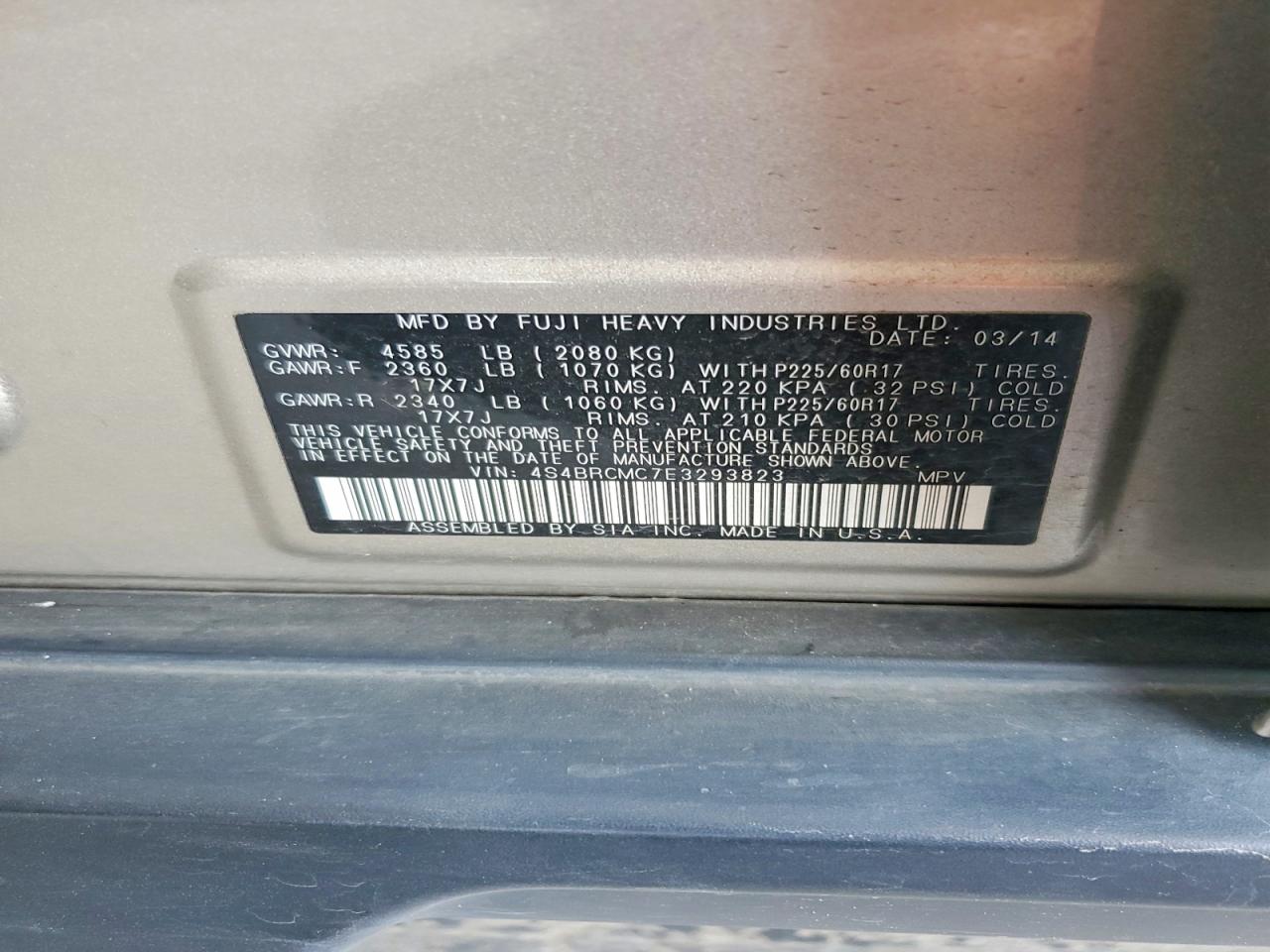 2014 Subaru Outback 2.5i Limited Серебряный vin: 4S4BRCMC7E3293823