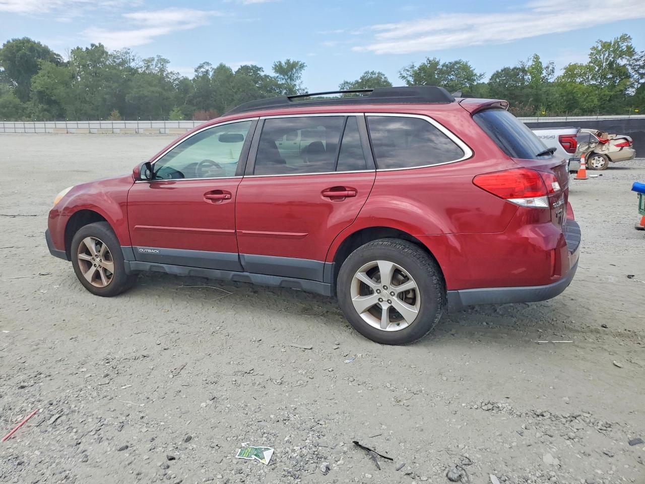 2014 Subaru Outback 2.5i Limited Red vin: 4S4BRCMCXE3303096