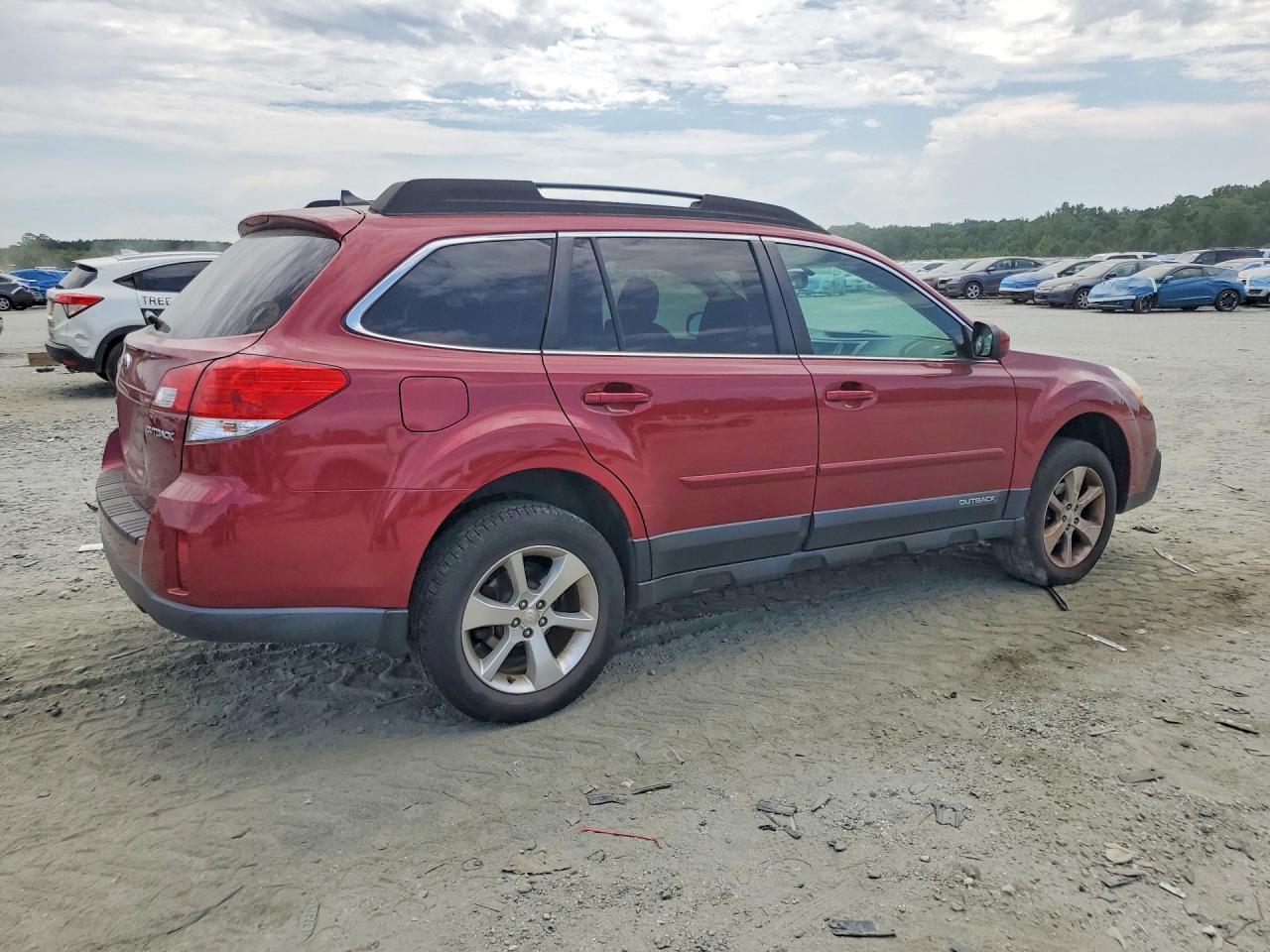 2014 Subaru Outback 2.5i Limited Red vin: 4S4BRCMCXE3303096