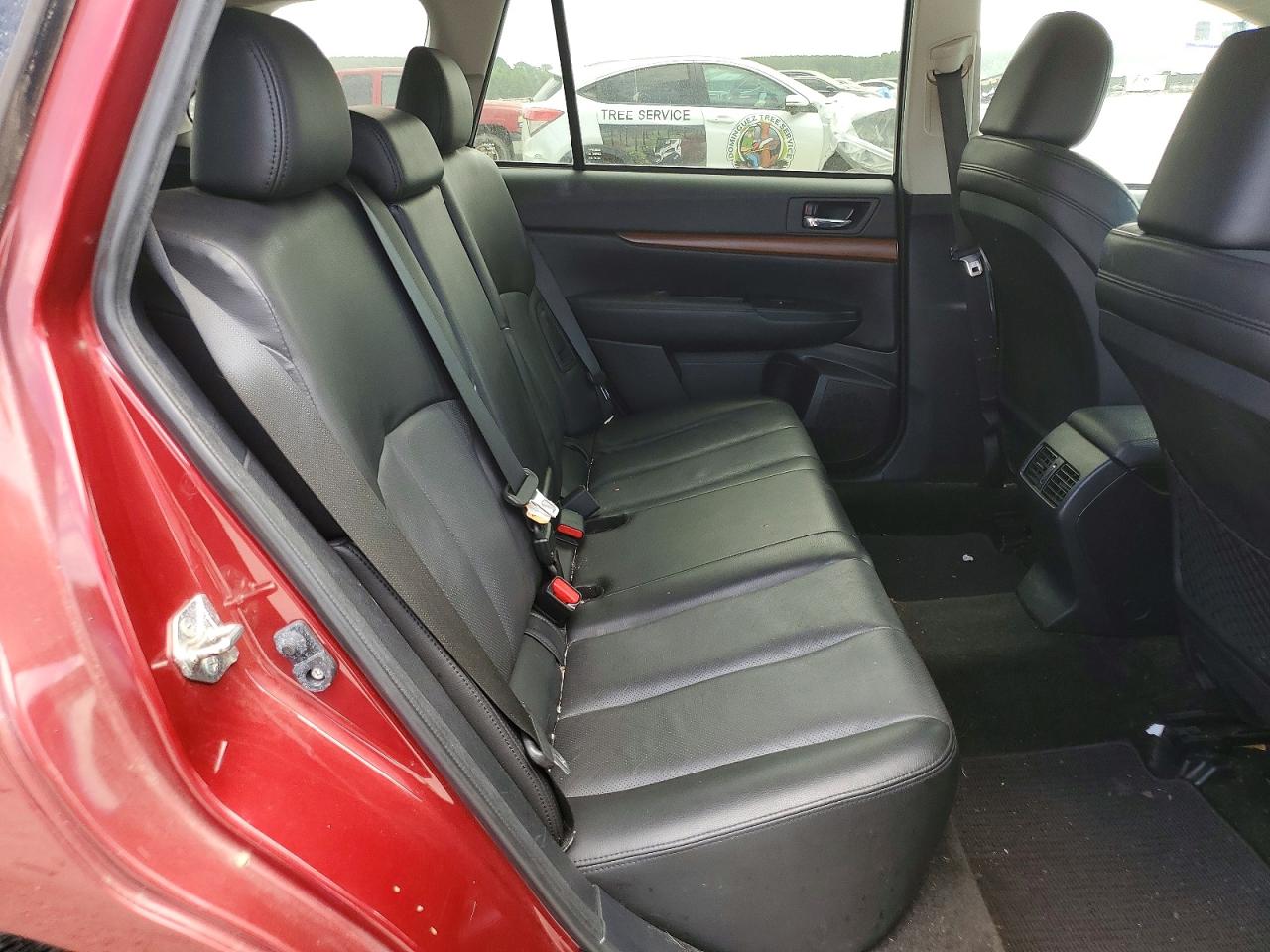 2014 Subaru Outback 2.5i Limited Red vin: 4S4BRCMCXE3303096