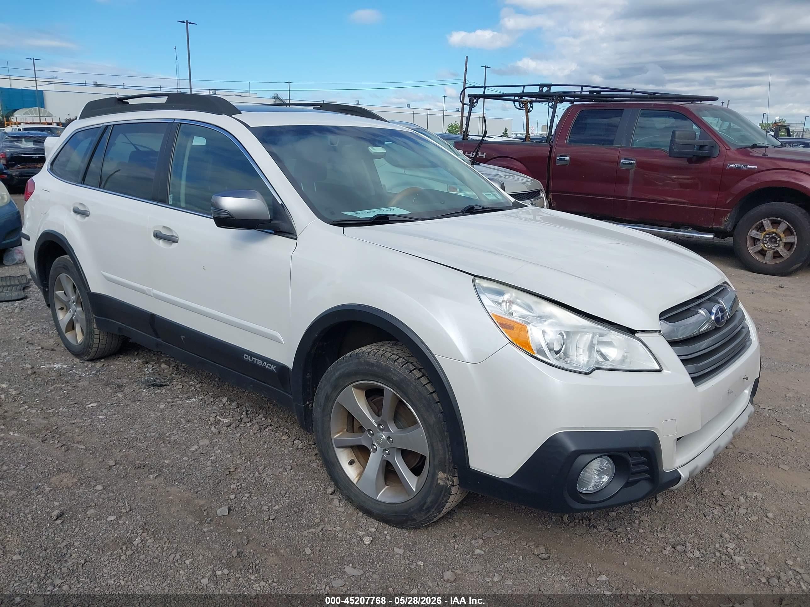 2014 Subaru Outback 2.5i Limited White vin: 4S4BRCPC2E3281767