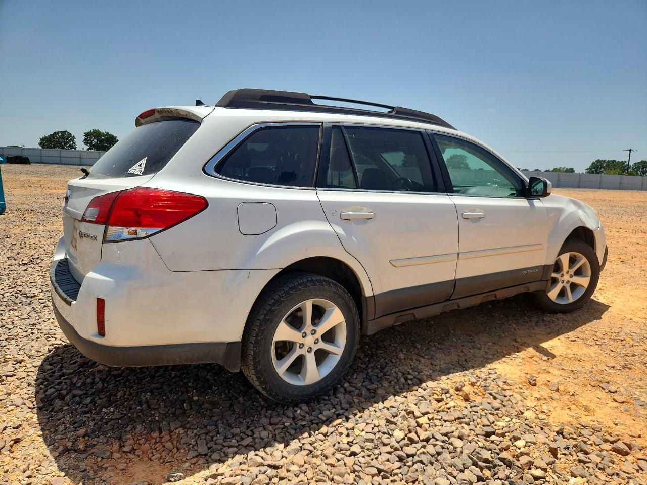 2013 Subaru Outback 2.5i Limited Белый vin: 4S4BRCPC3D3260229