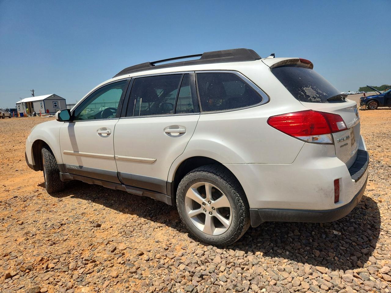 2013 Subaru Outback 2.5i Limited Белый vin: 4S4BRCPC3D3260229