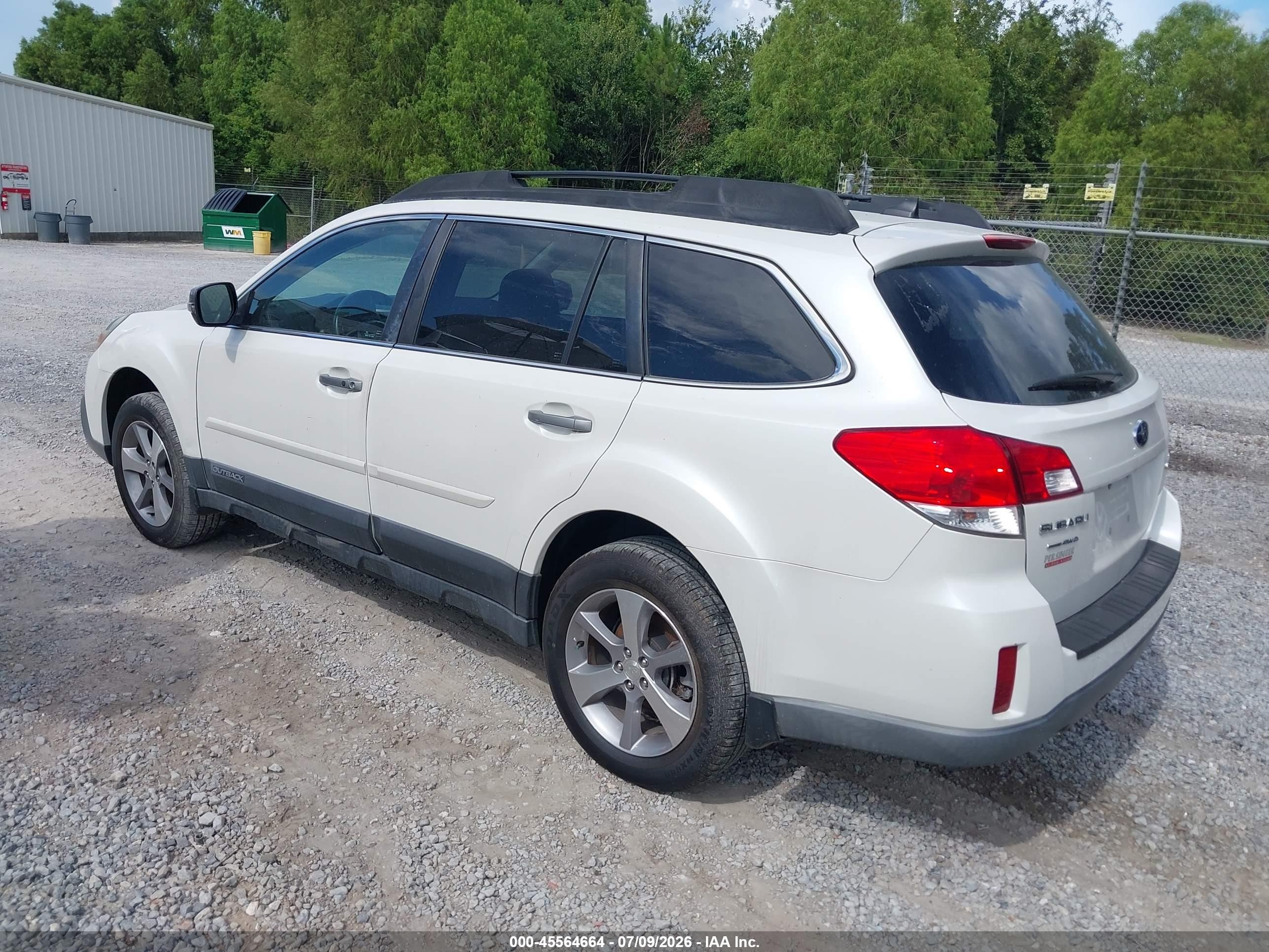 2014 Subaru Outback 2.5i Limited Белый vin: 4S4BRCPC5E3205122