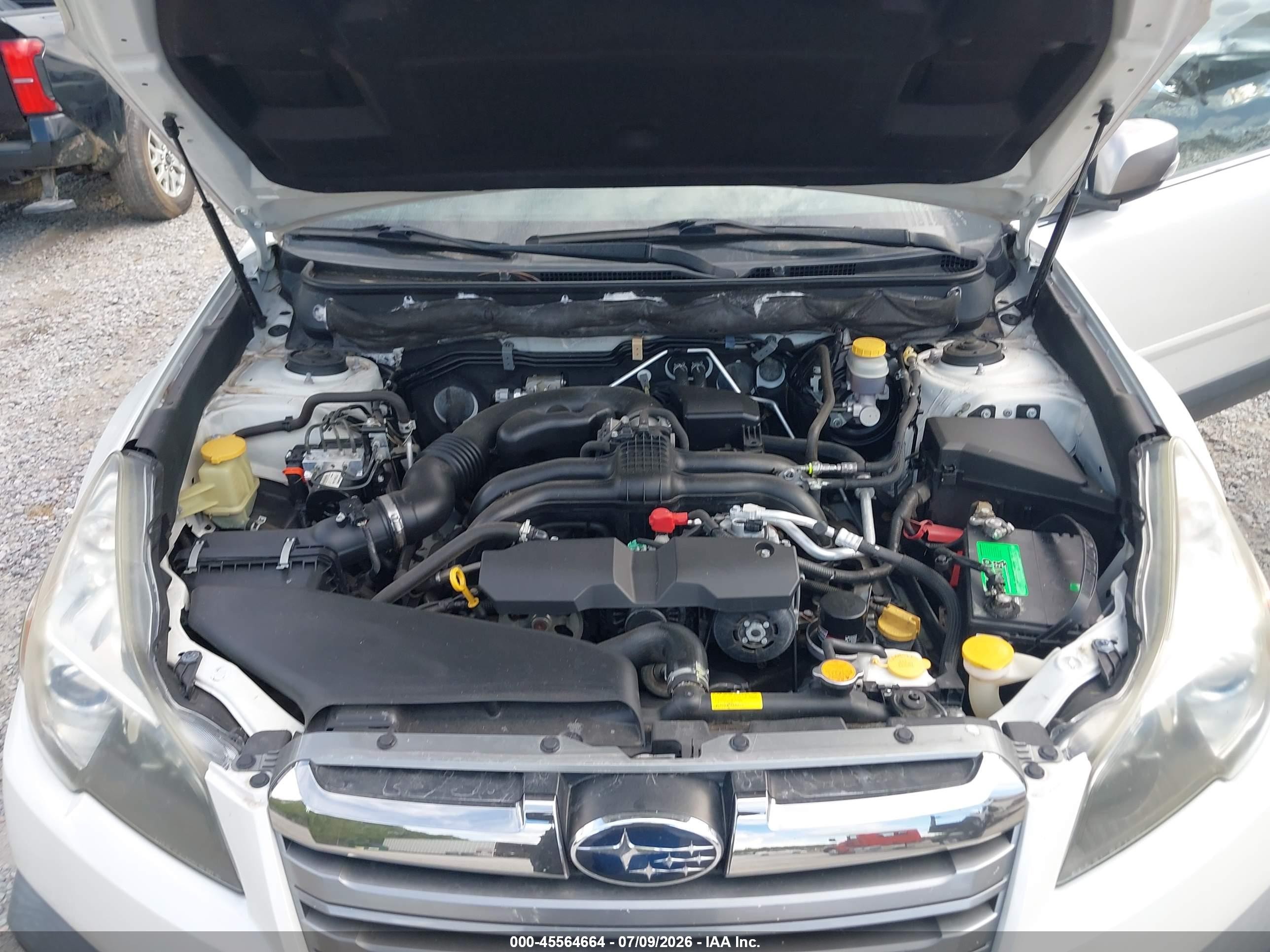 2014 Subaru Outback 2.5i Limited Белый vin: 4S4BRCPC5E3205122