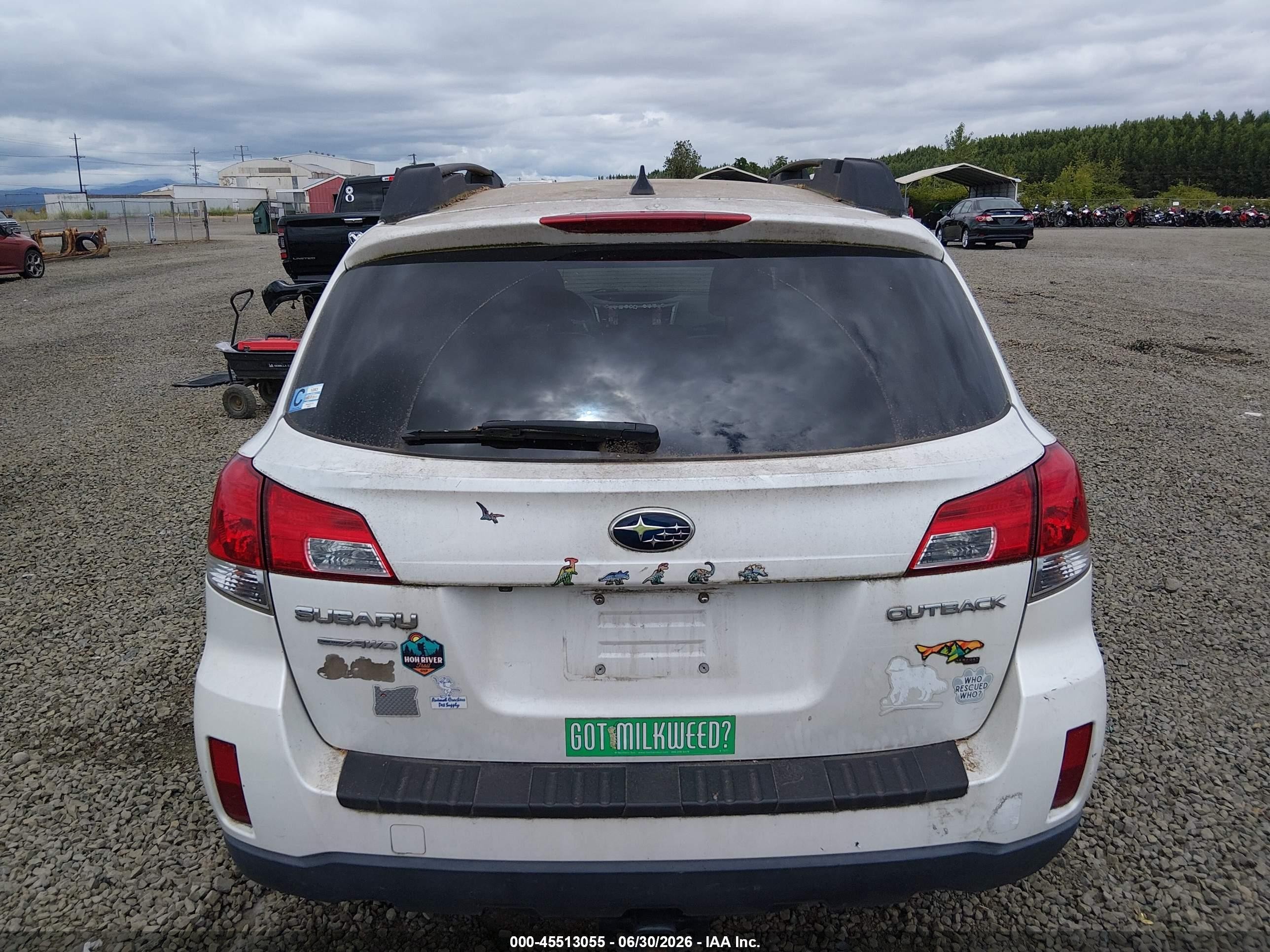 2014 Subaru Outback 2.5i Limited White vin: 4S4BRCPC7E3274930