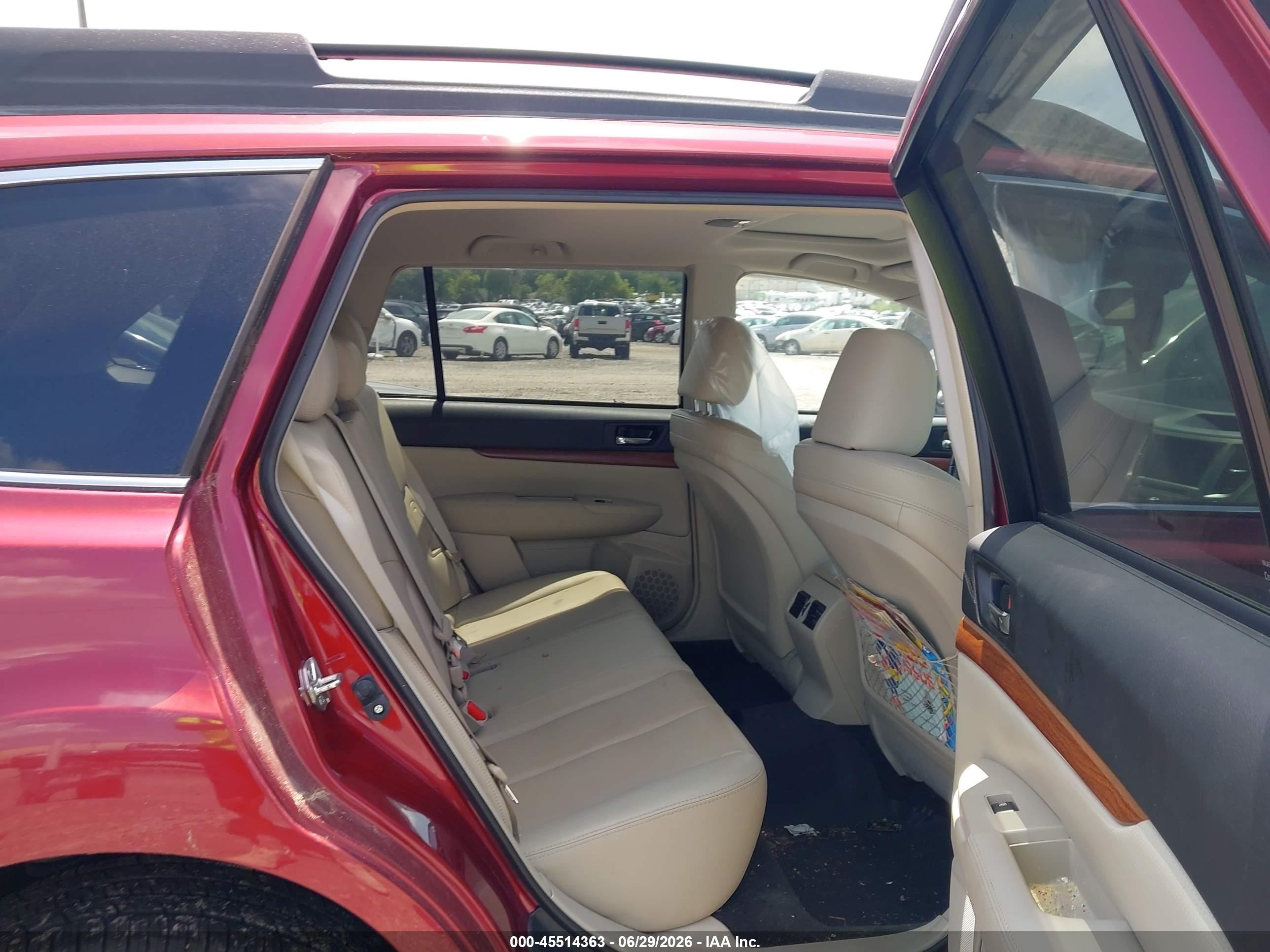 2013 Subaru Outback 2.5i Limited Red vin: 4S4BRCPC8D3284459
