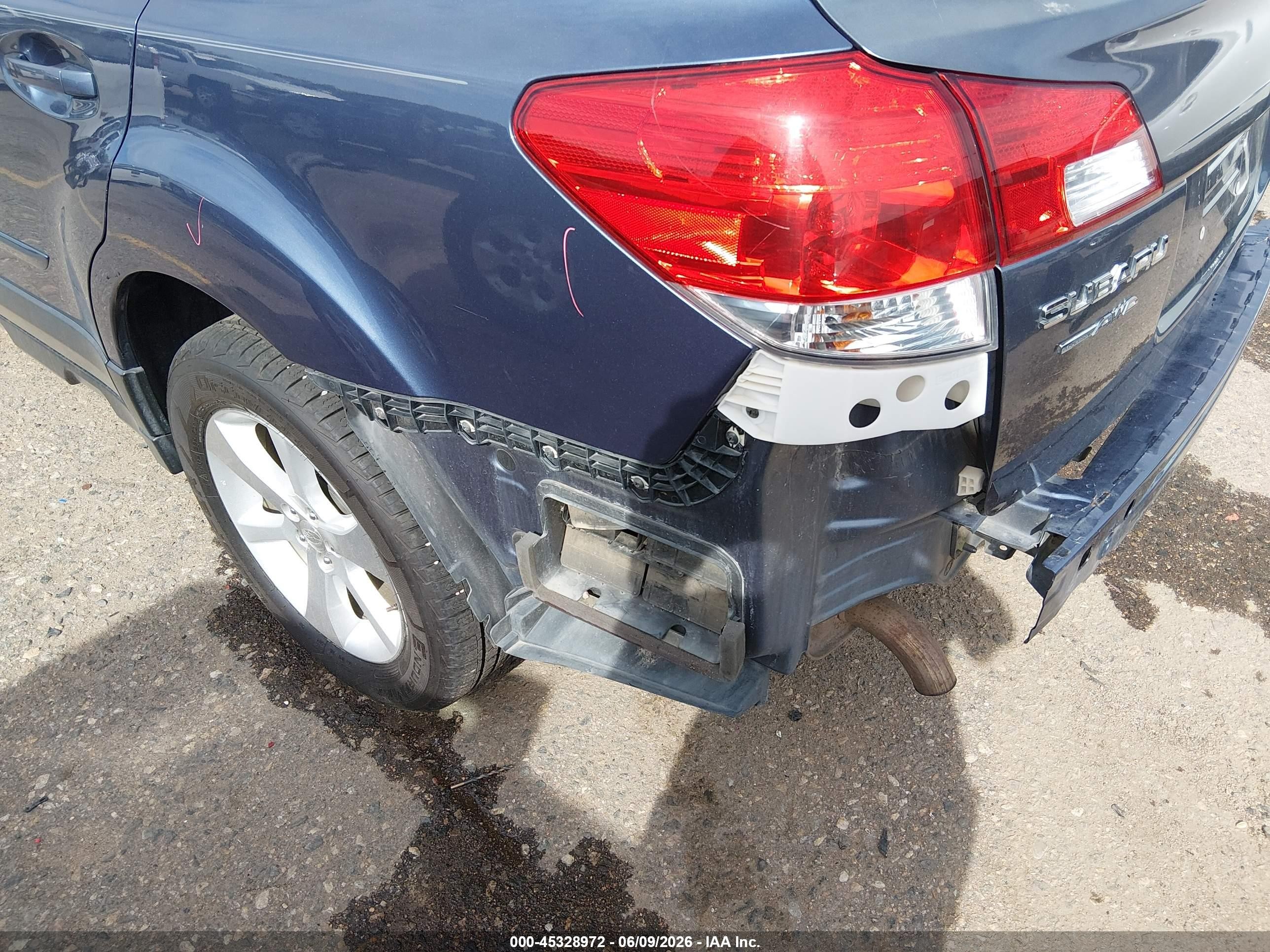 2013 Subaru Outback 2.5i Limited Blue vin: 4S4BRCPC9D3310177