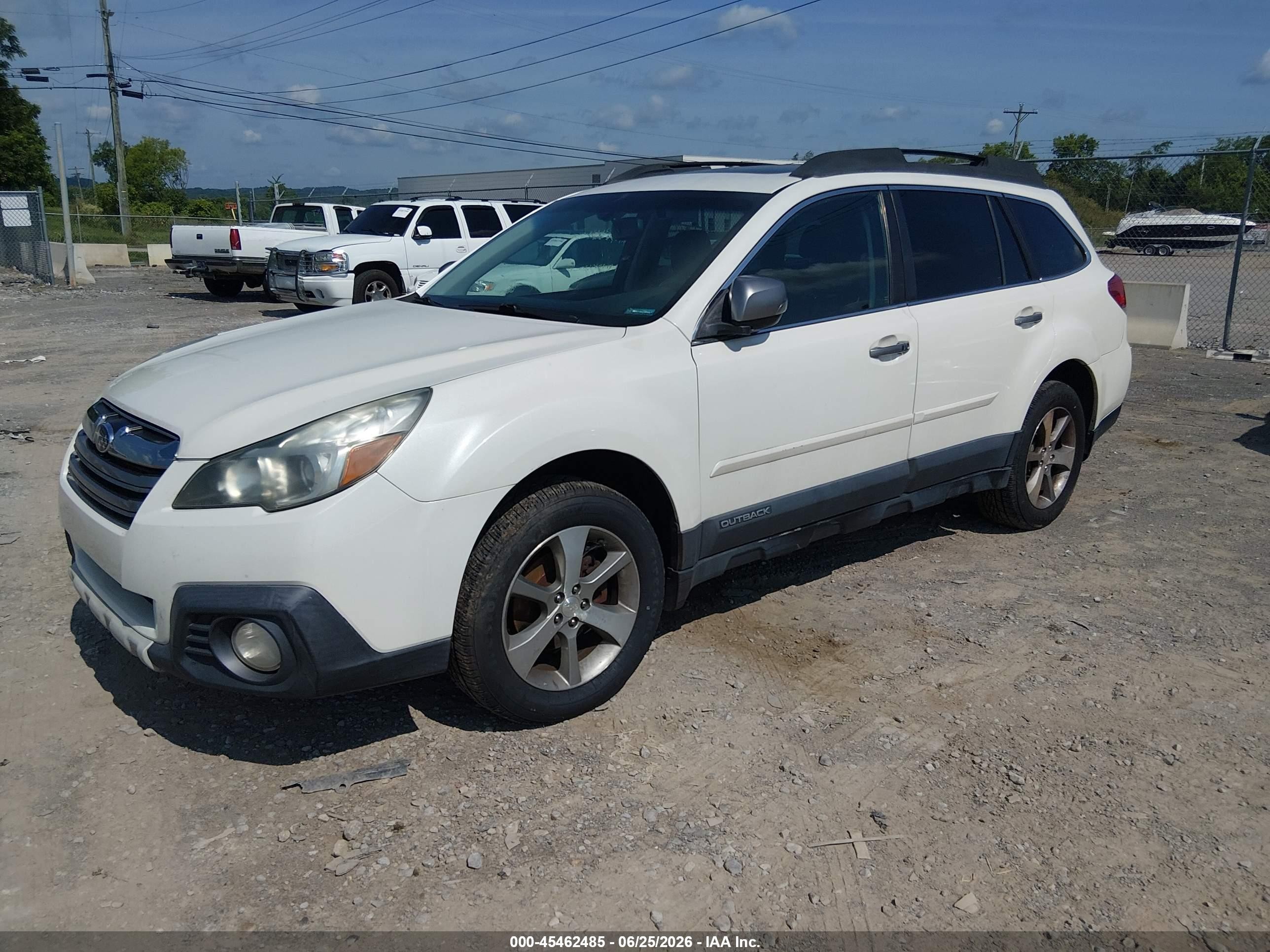 2014 Subaru Outback 2.5i Limited White vin: 4S4BRCPC9E3226278