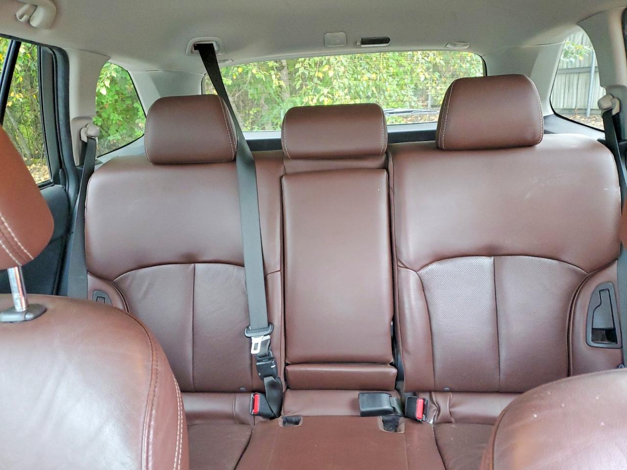 2013 Subaru Outback 2.5i Limited White vin: 4S4BRCSC6D3249975
