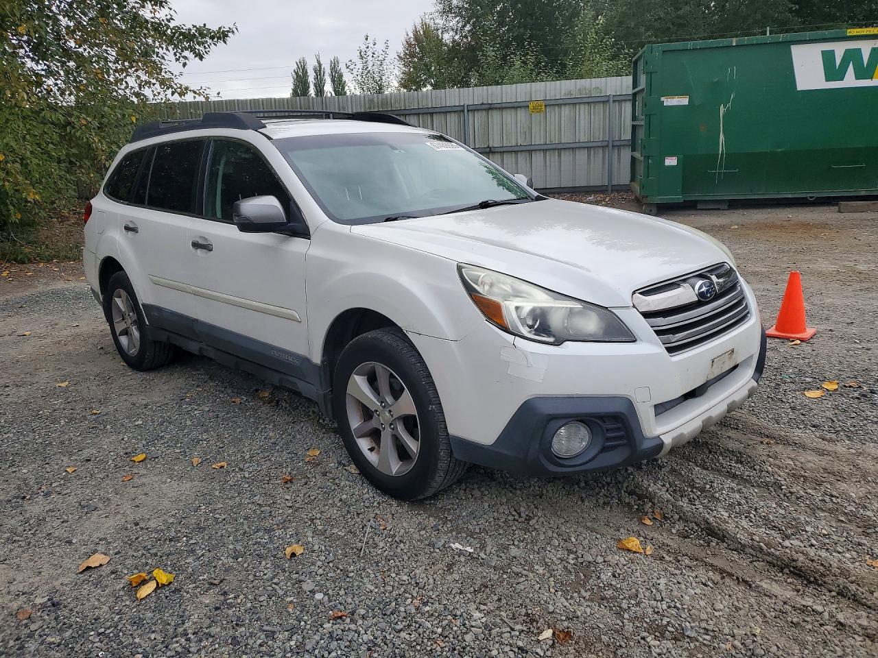 2013 Subaru Outback 2.5i Limited White vin: 4S4BRCSC6D3249975