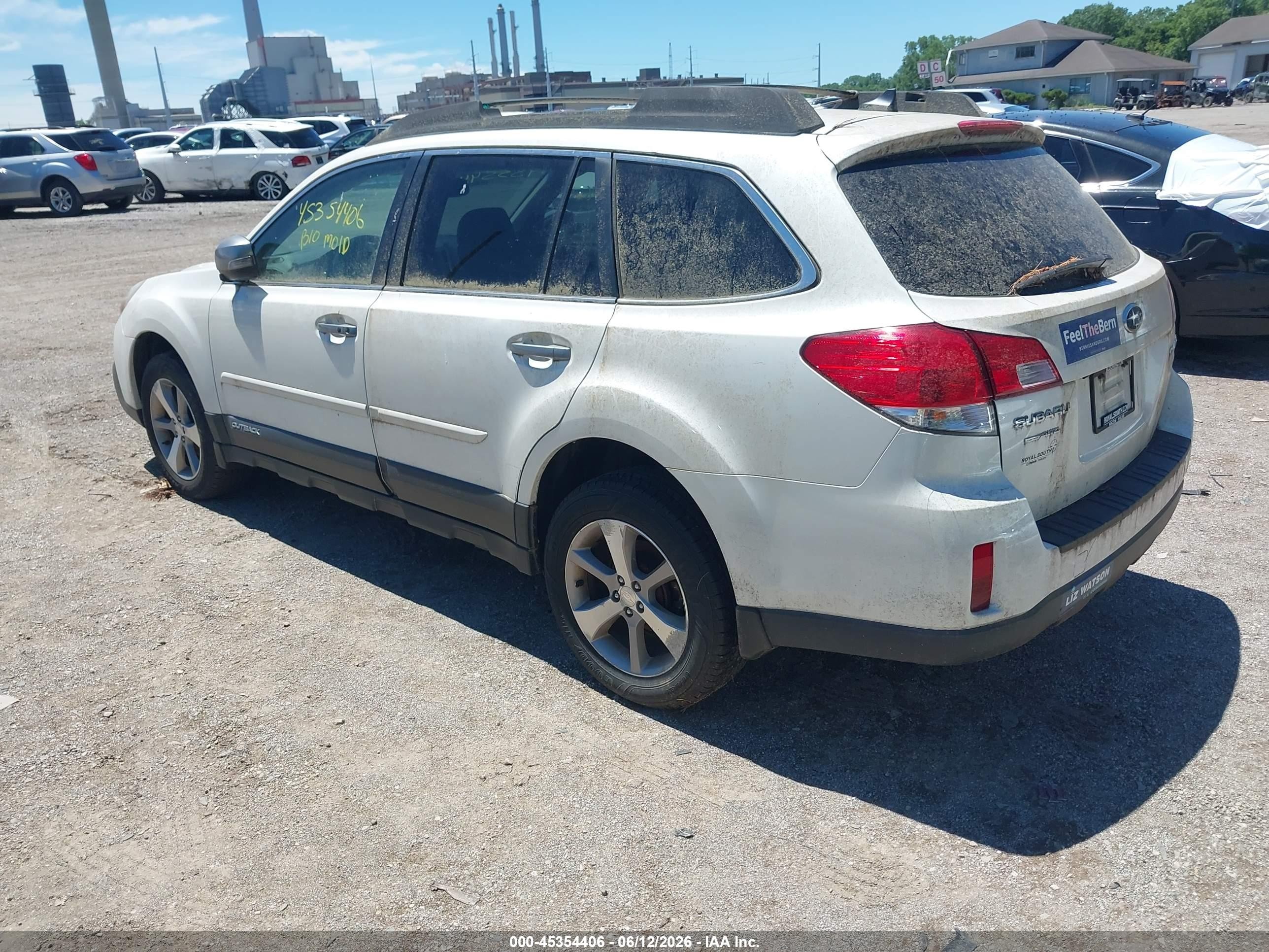 2013 Subaru Outback 2.5i Limited White vin: 4S4BRCSC9D3294909