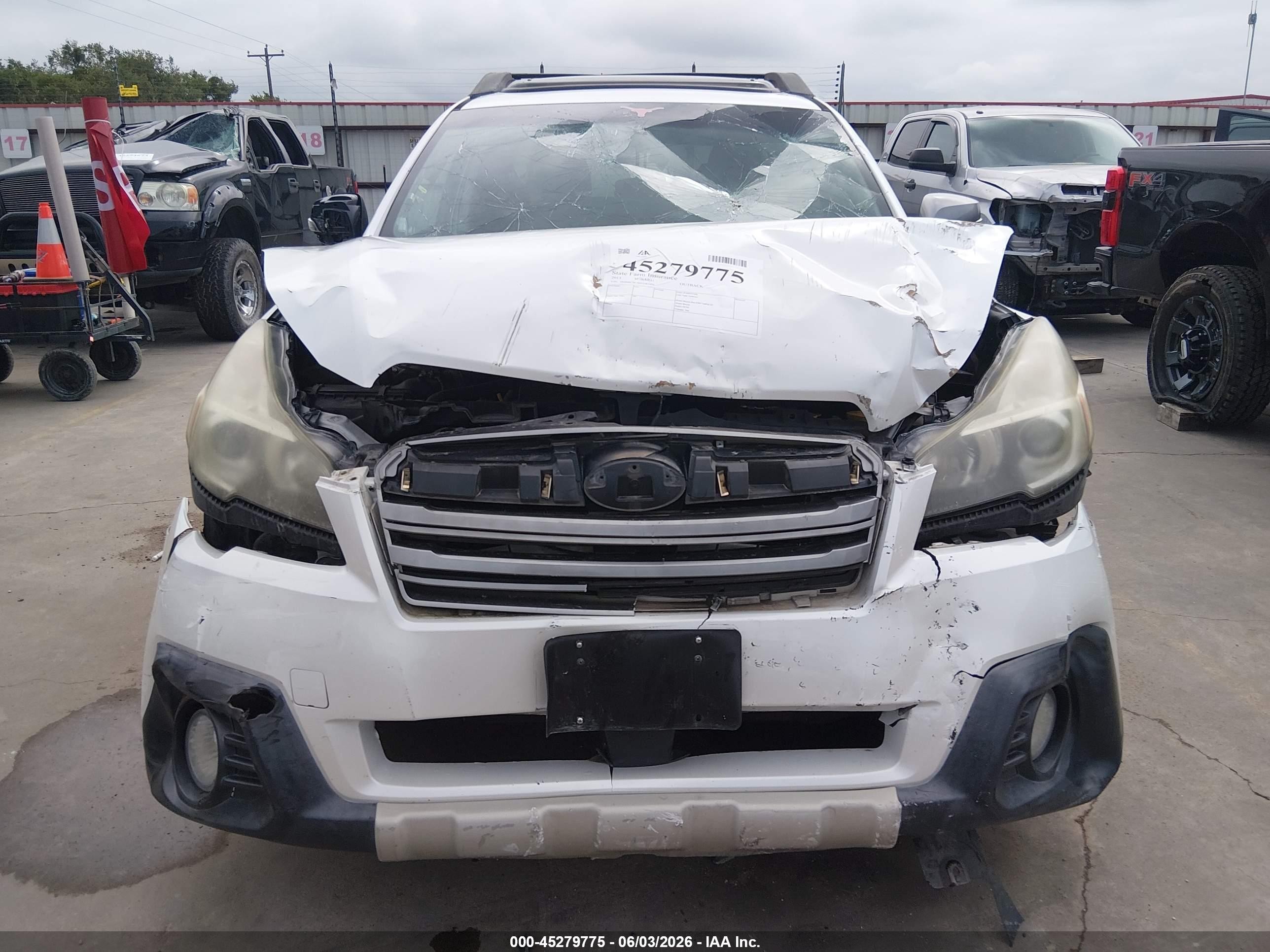 2013 Subaru Outback 2.5i Limited Белый vin: 4S4BRCSCXD3282509