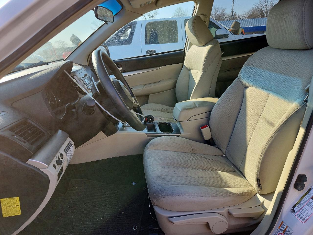 2011 Subaru Outback 3.6r White vin: 4S4BRDAC6B2378177