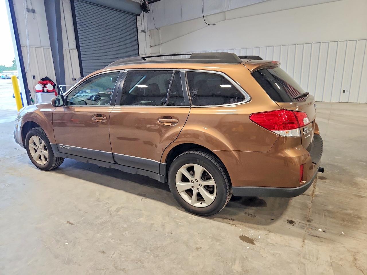 2013 Subaru Outback 3.6r Желто-коричневый vin: 4S4BRDAC9D2275886