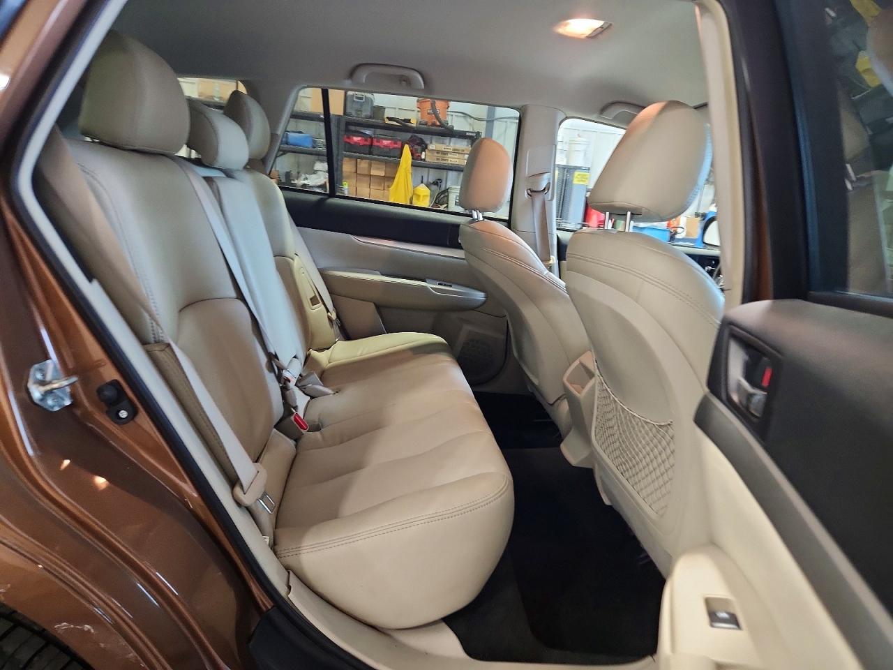 2013 Subaru Outback 3.6r Желто-коричневый vin: 4S4BRDAC9D2275886