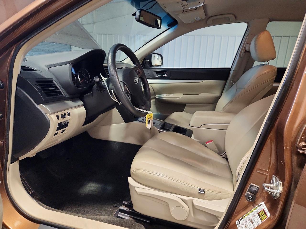 2013 Subaru Outback 3.6r Желто-коричневый vin: 4S4BRDAC9D2275886