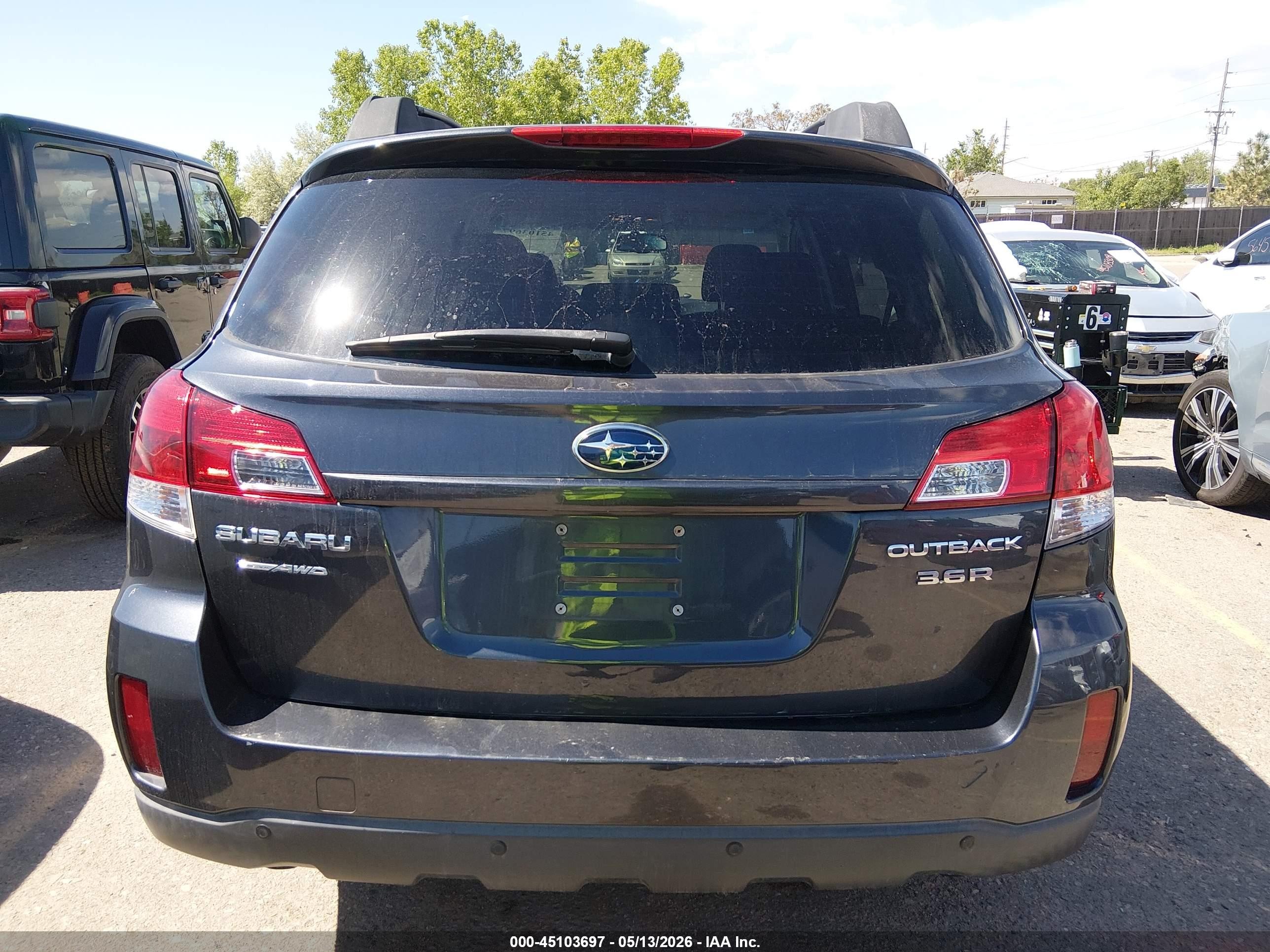 2011 Subaru Outback 3.6r Premium Gray vin: 4S4BRDCC4B2409469