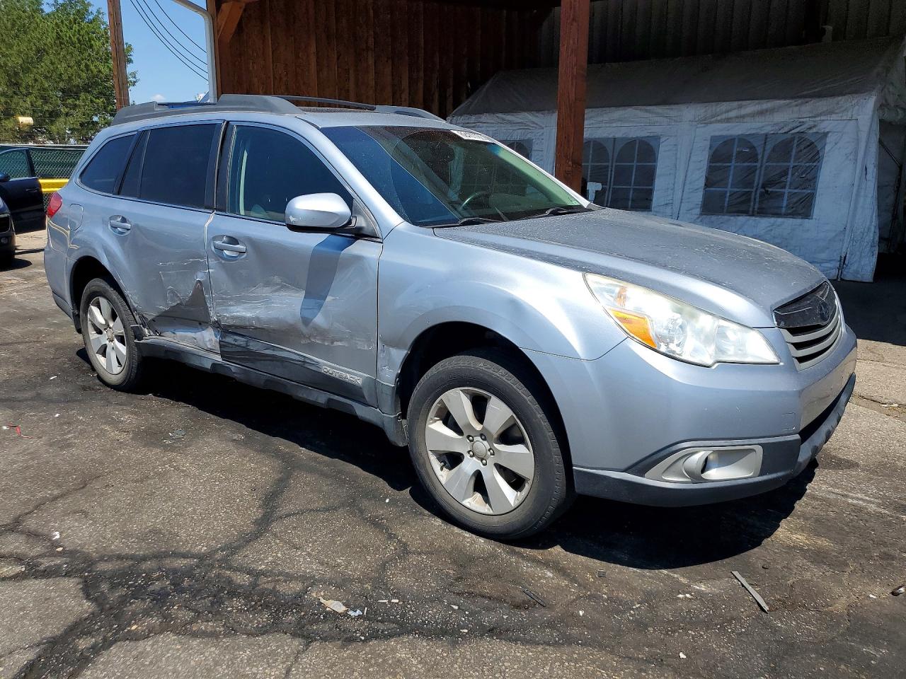 2012 Subaru Outback 3.6r Premium Silver vin: 4S4BRDGC9C2242294