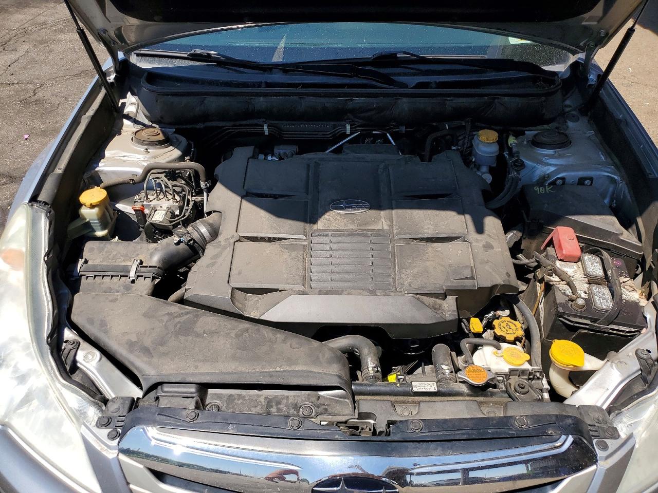 2012 Subaru Outback 3.6r Premium Silver vin: 4S4BRDGC9C2242294