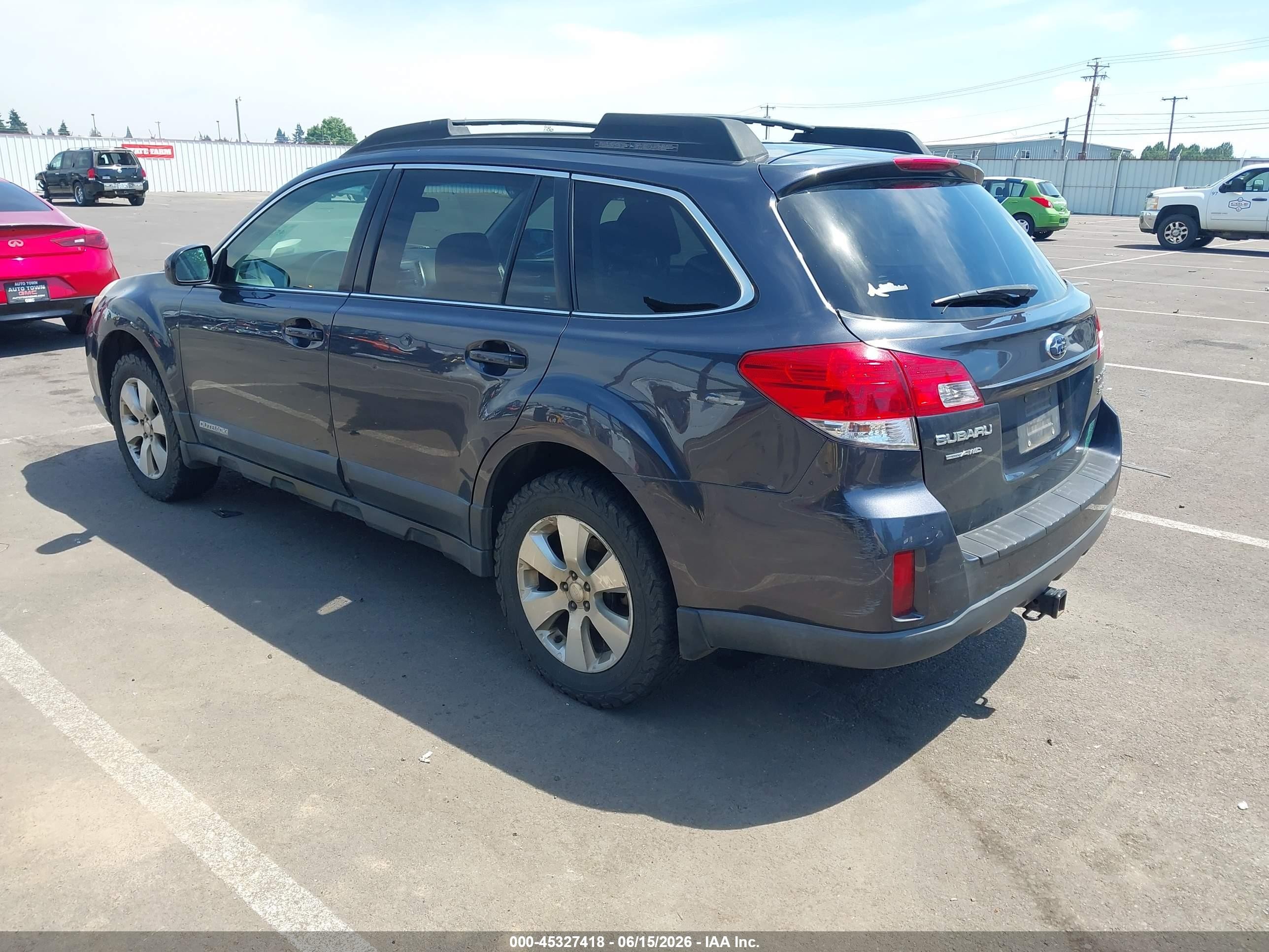 2010 Subaru Outback 3.6r Premium Black vin: 4S4BRDHC3A2367724