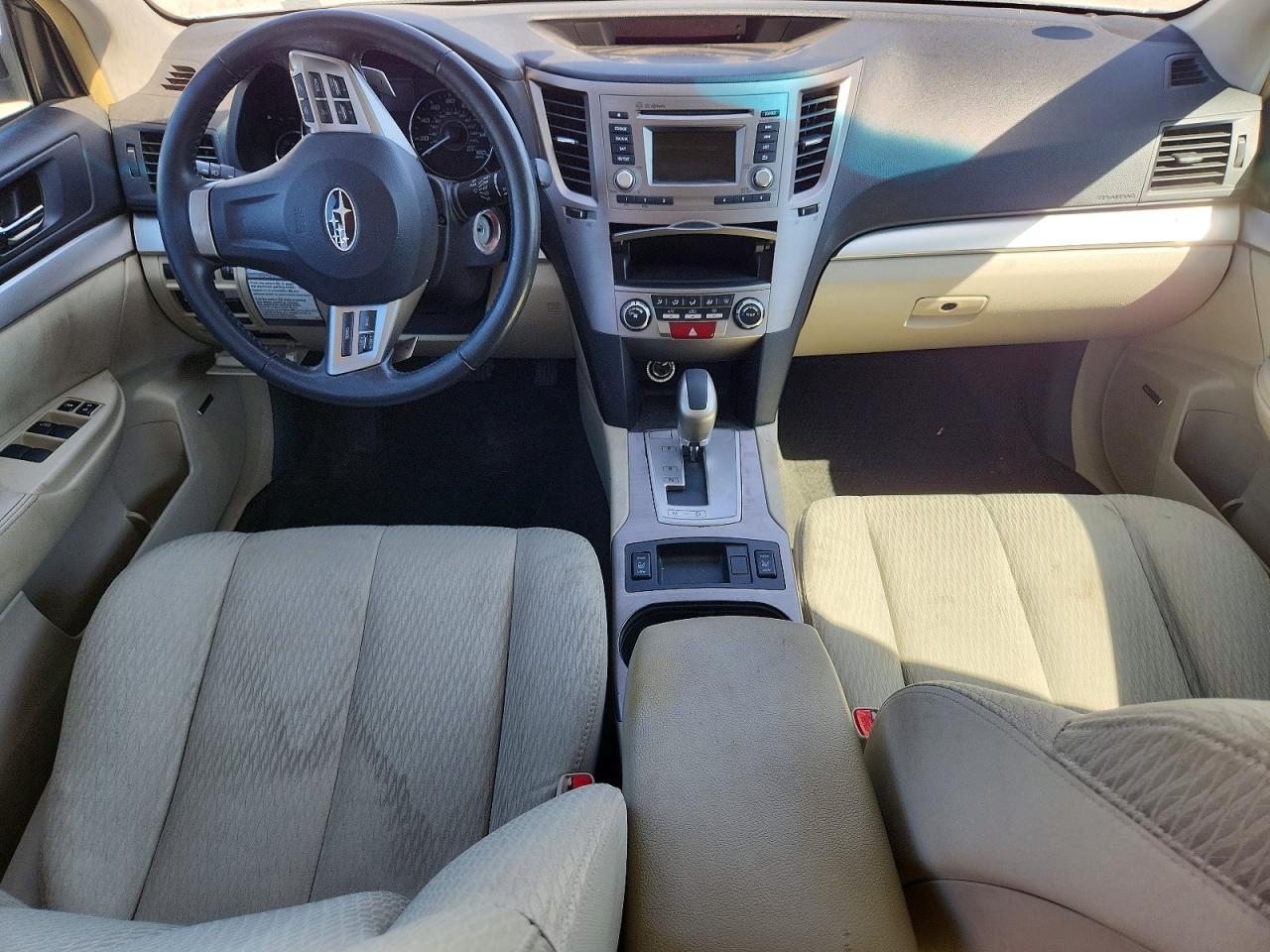 2012 Subaru Outback 3.6r Premium White vin: 4S4BRDHC4C2226650