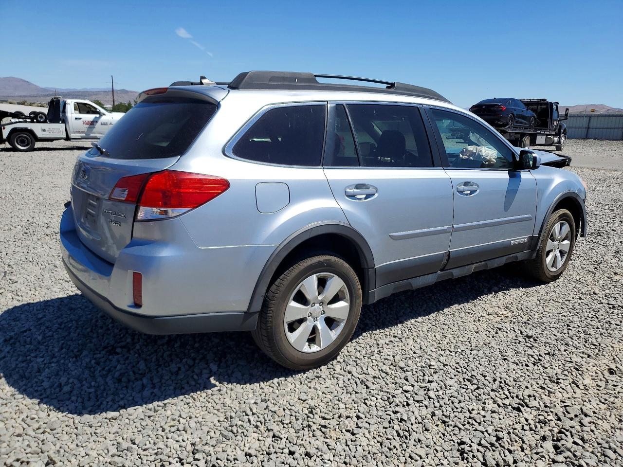 2012 Subaru Outback 3.6r Premium Silver vin: 4S4BRDHC4C2238863