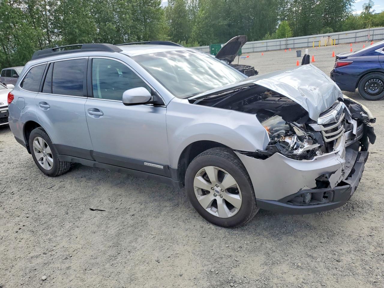 2012 Subaru Outback 3.6r Limited Серебряный vin: 4S4BRDJC7C2261872