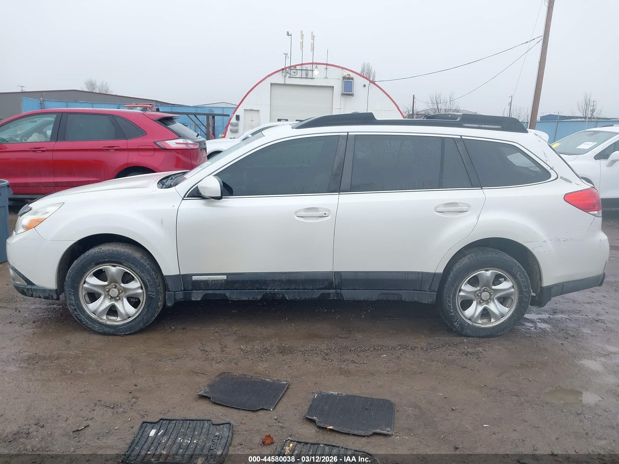 2011 Subaru Outback 3.6r Limited White vin: 4S4BRDKC0B2386791