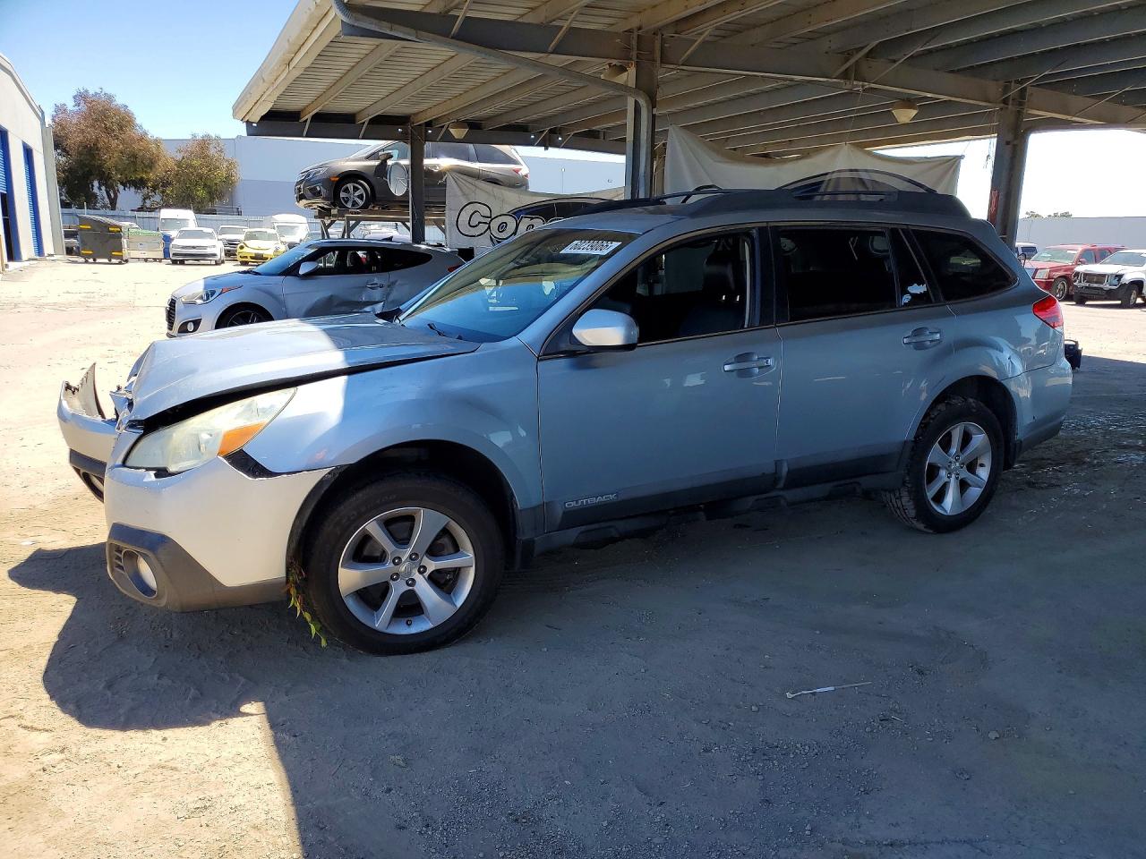 2013 Subaru Outback 3.6r Limited Silver vin: 4S4BRDKC0D2282398