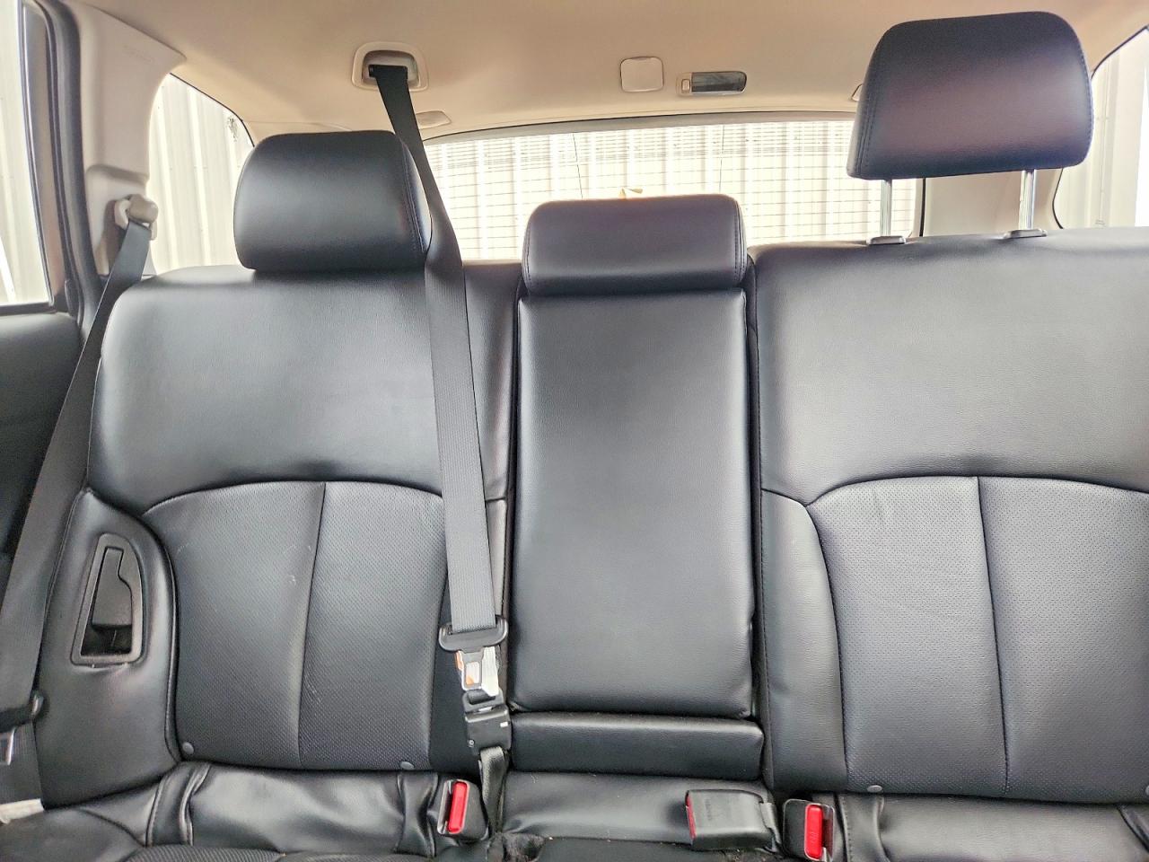 2014 Subaru Outback 3.6r Limited Серебряный vin: 4S4BRDKC0E2204608