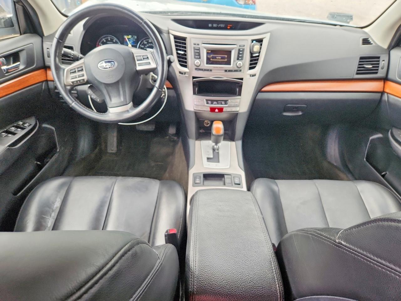 2014 Subaru Outback 3.6r Limited Серебряный vin: 4S4BRDKC0E2204608