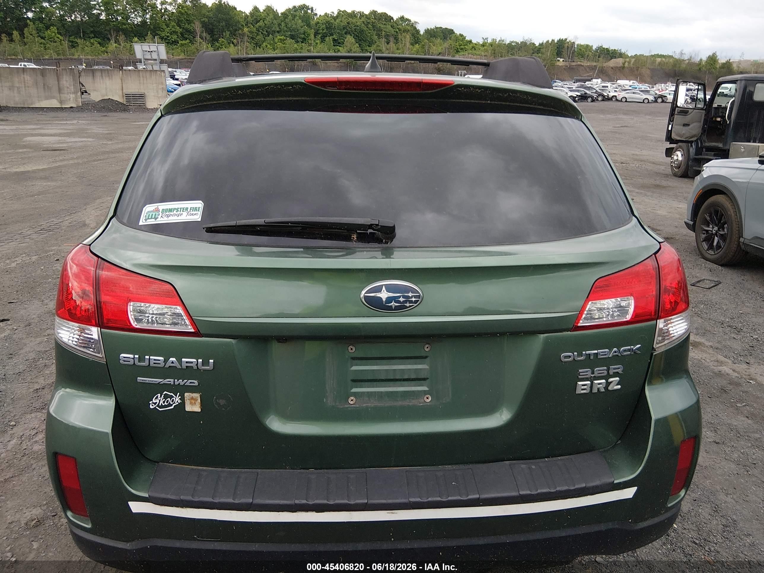 2011 Subaru Outback 3.6r Limited Green vin: 4S4BRDKC1B2391630