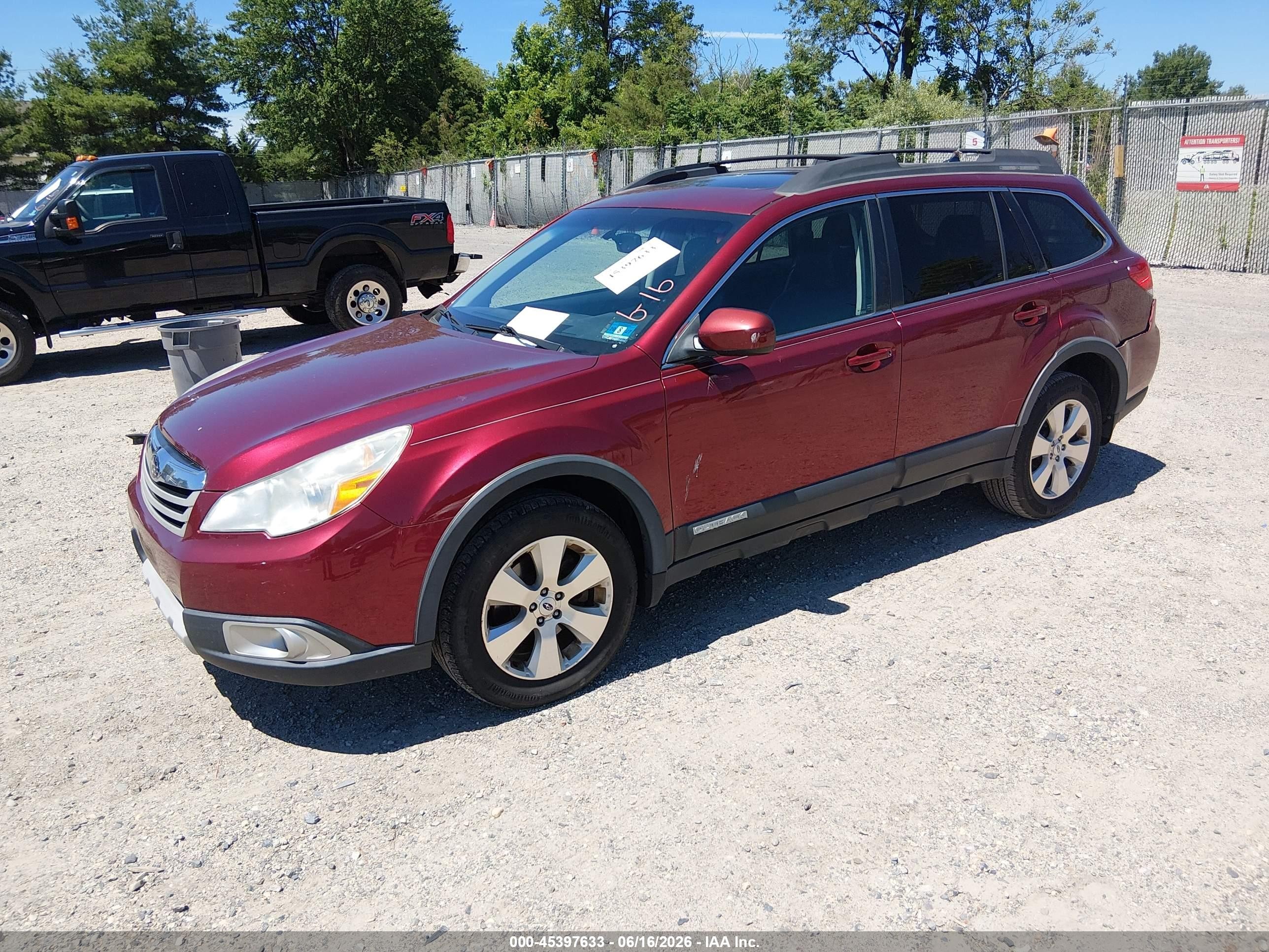 2012 Subaru Outback 3.6r Limited Burgundy vin: 4S4BRDKC1C2224914