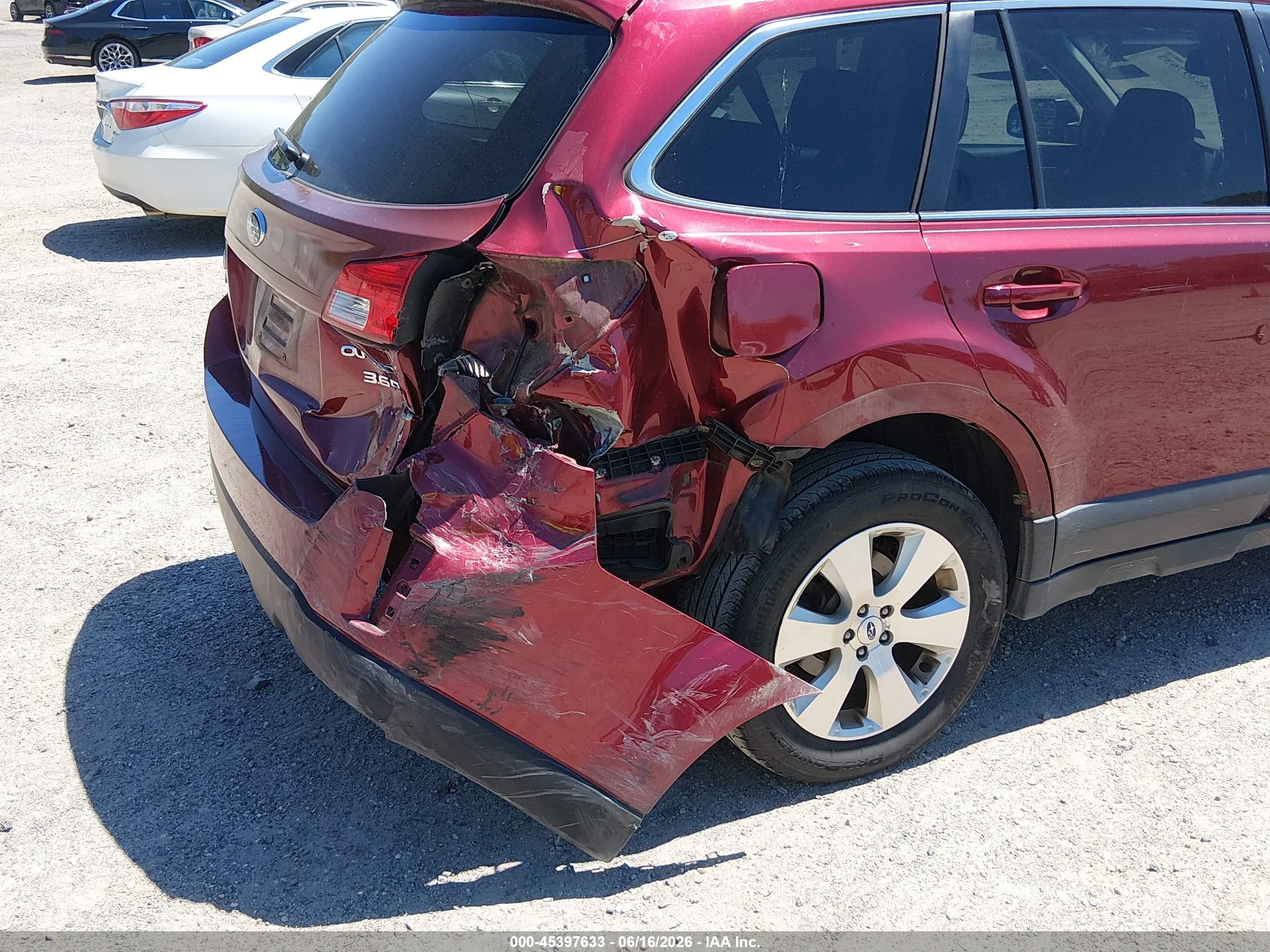 2012 Subaru Outback 3.6r Limited Burgundy vin: 4S4BRDKC1C2224914