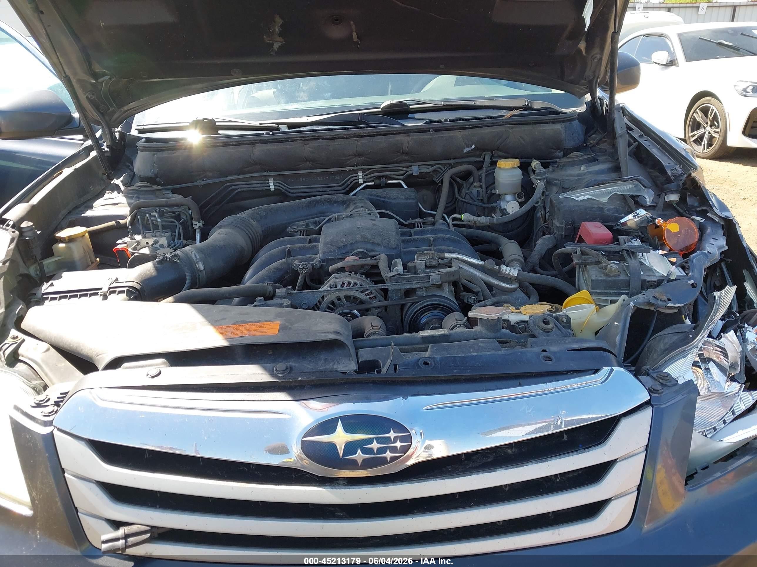 2011 Subaru Outback 3.6r Limited Gray vin: 4S4BRDKC2B2411738